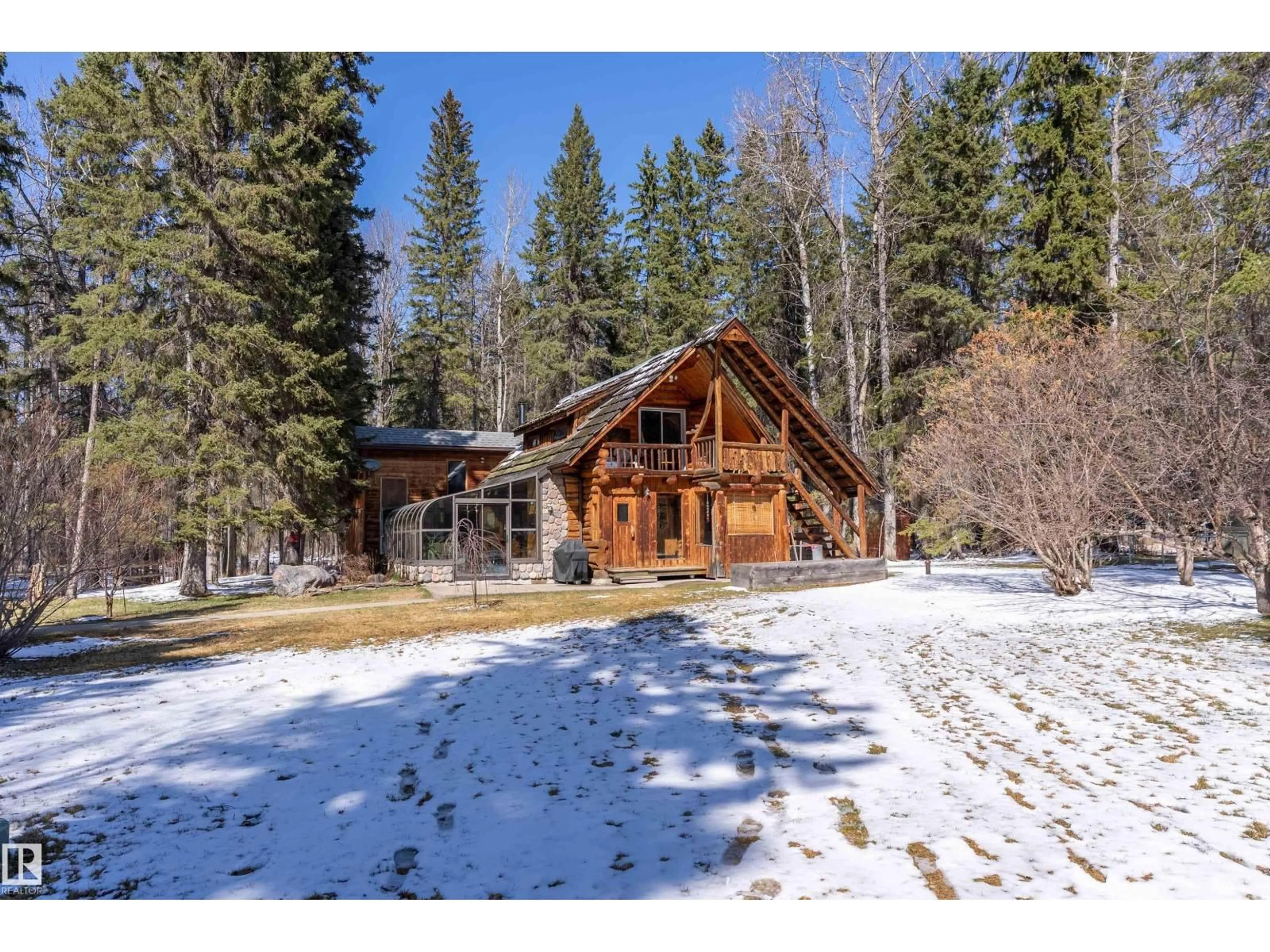 A pic from outside/outdoor area/front of a property/back of a property/a pic from drone, unknown for 21056 TWP ROAD 465, Rural Wetaskiwin County Alberta T0C2V0