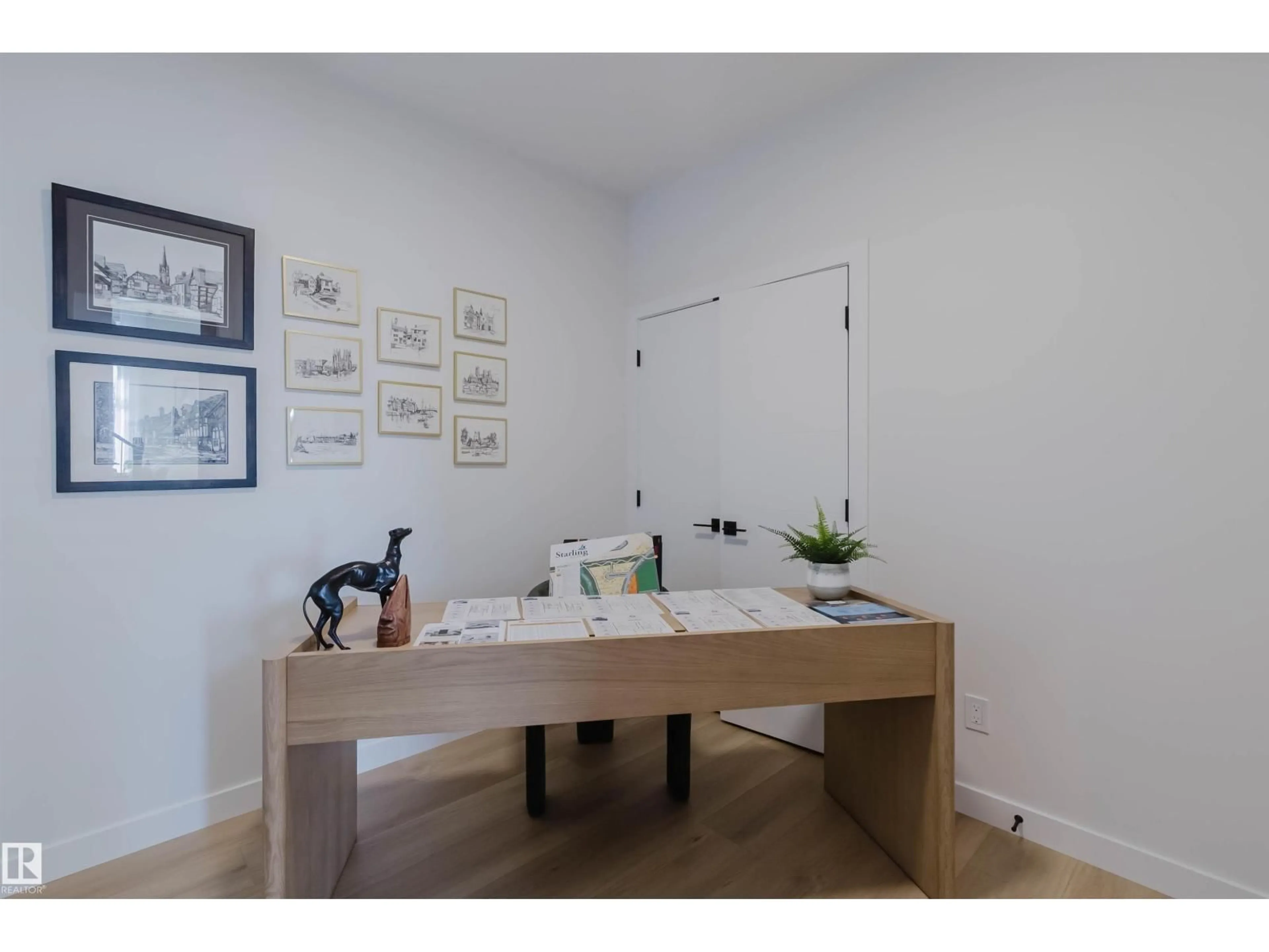 A pic of a room for 211 EDGEMONT GR, Edmonton Alberta T6M3J6