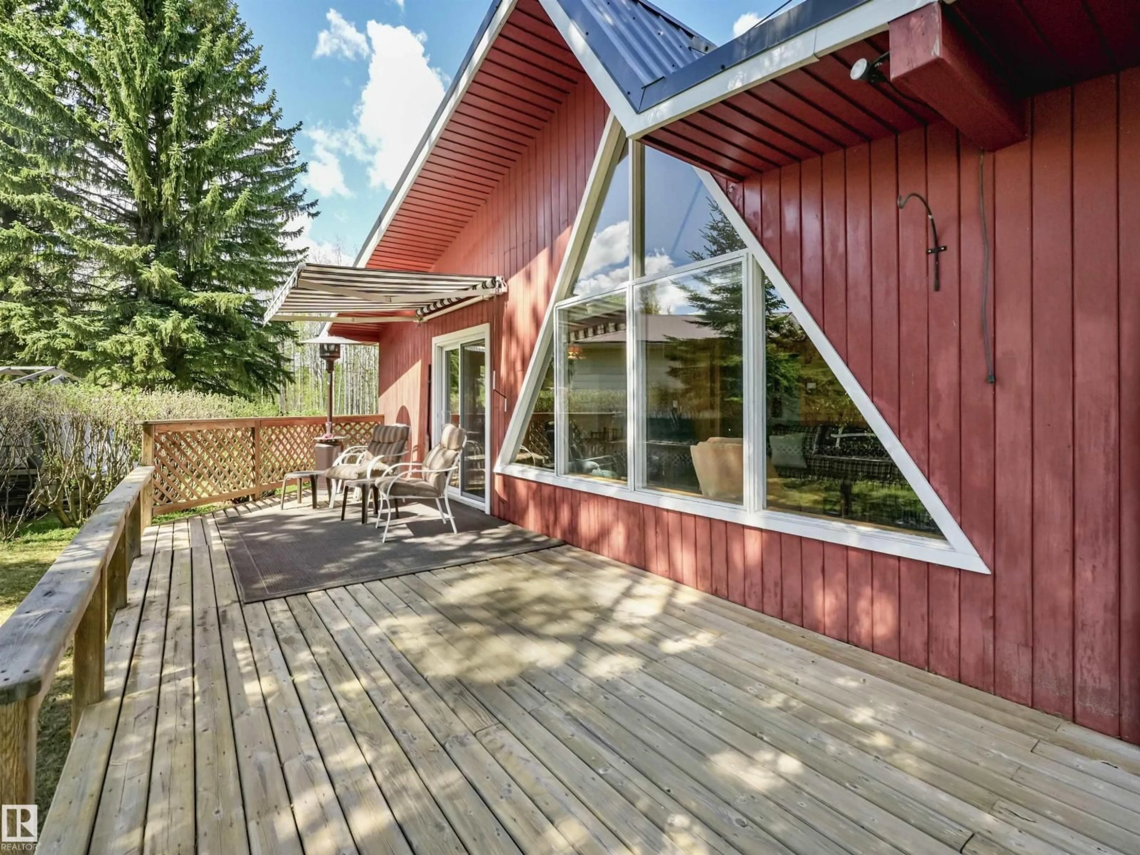 Patio, unknown for 22 LAKE STREET, Rural Lac Ste. Anne County Alberta T0E0N0
