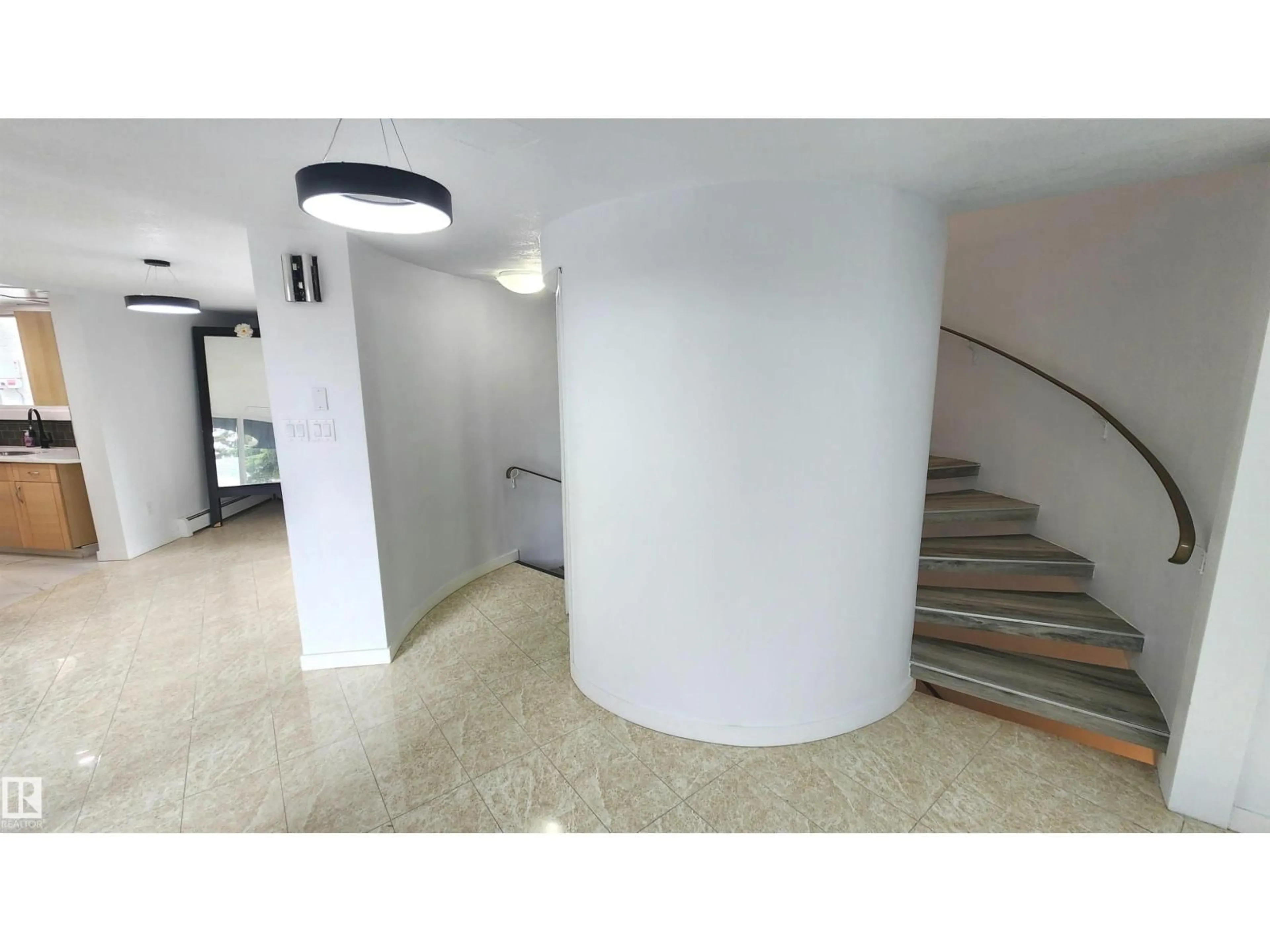 Indoor foyer for 9535 147 AV, Edmonton Alberta T5E2K5