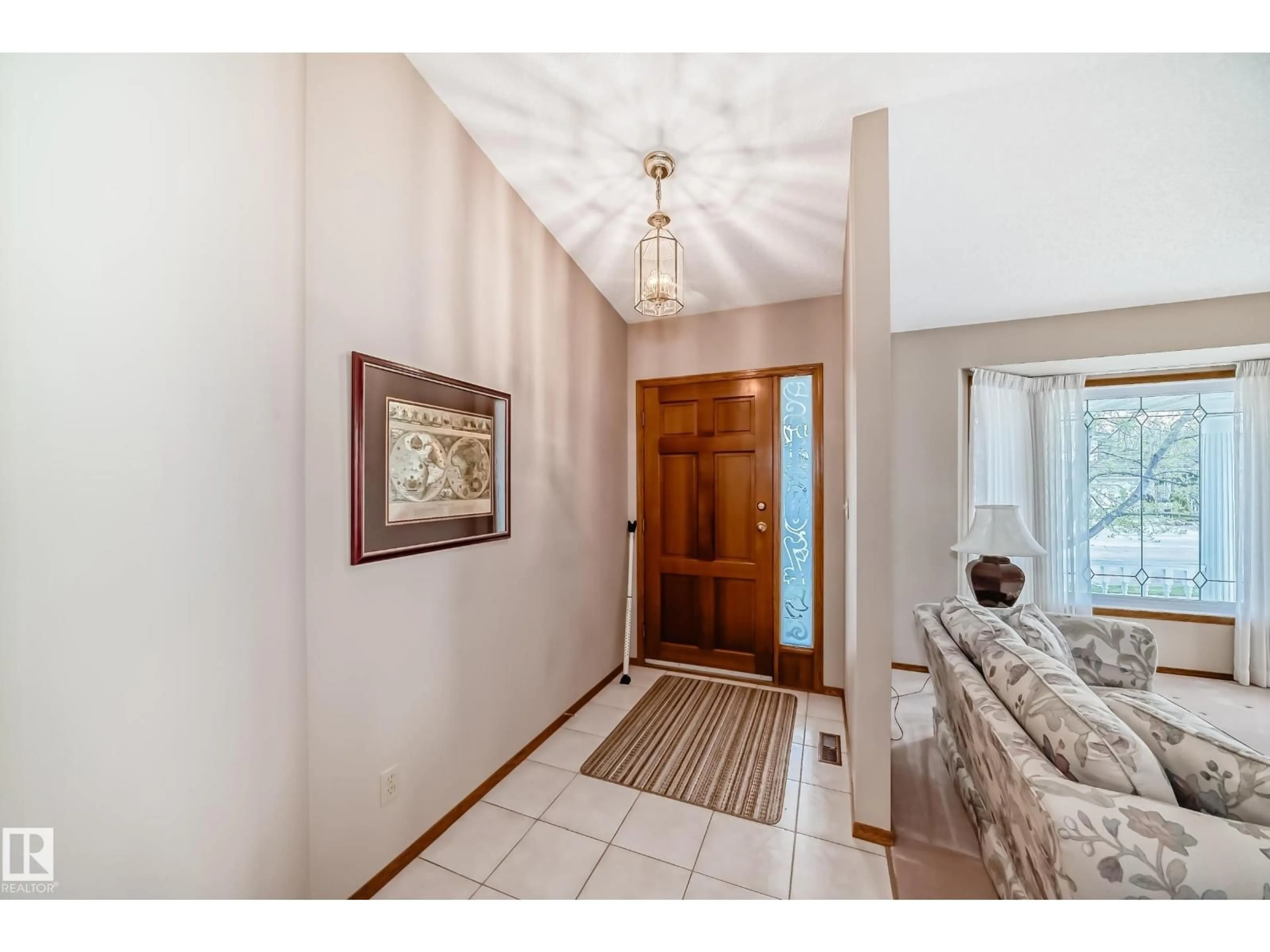 Indoor entryway for 107 RIDGEMONT CR, Sherwood Park Alberta T8A5N4