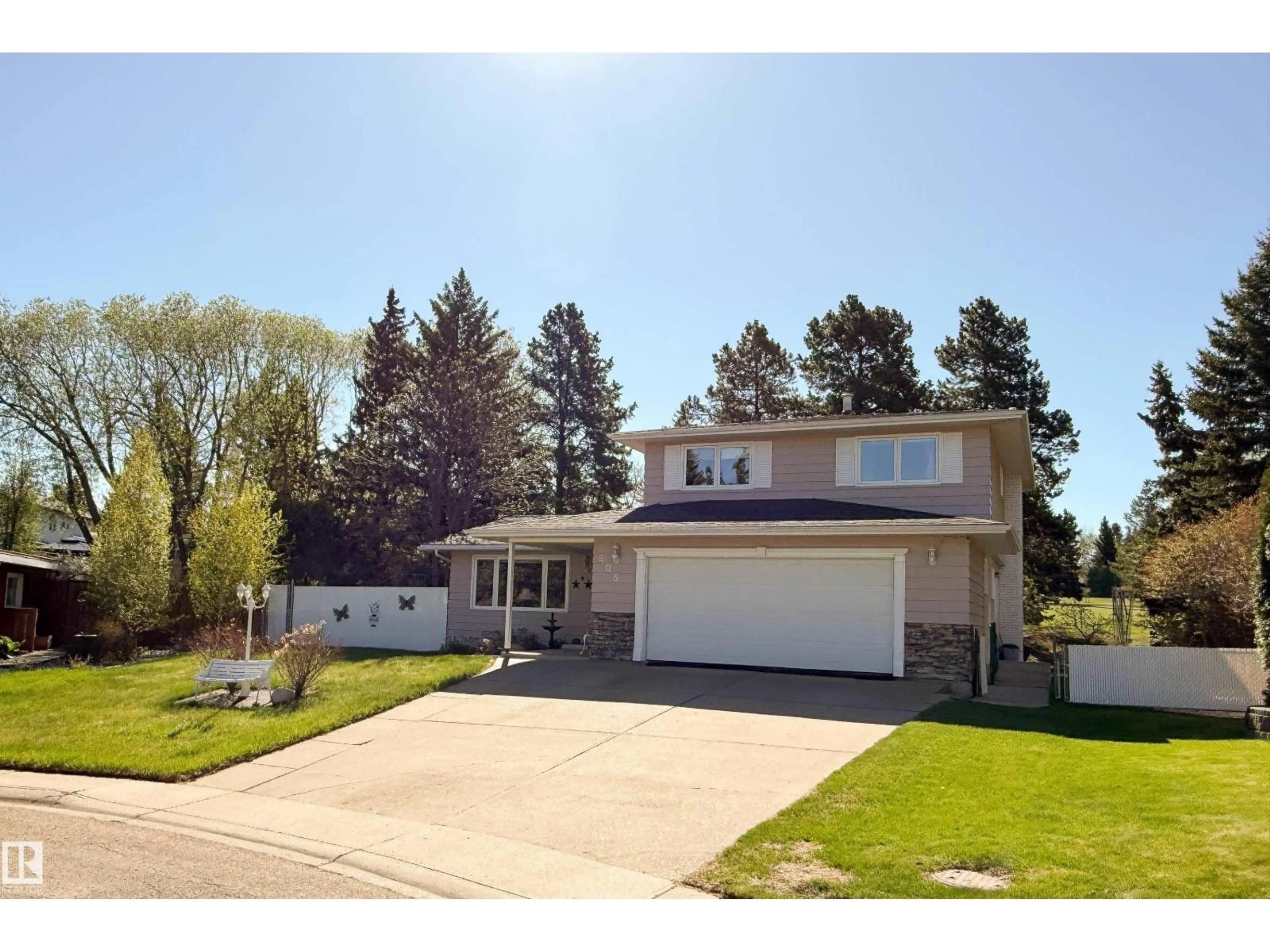 Home with vinyl exterior material, street for 205 MANOR CO, Sherwood Park Alberta T8A0S8