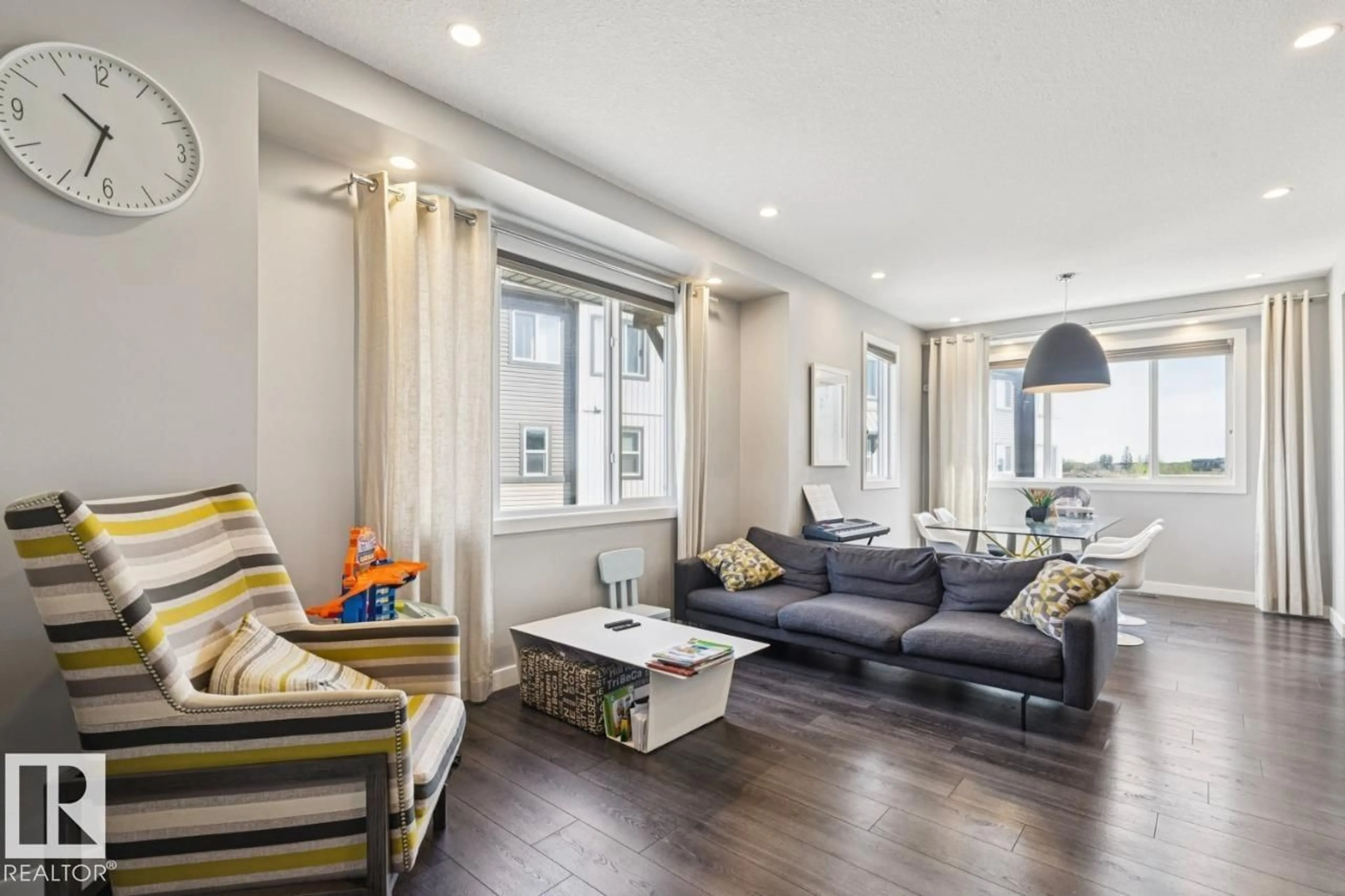Living room with furniture, unknown for 45 - 16903 68 ST, Edmonton Alberta T5Z0R1