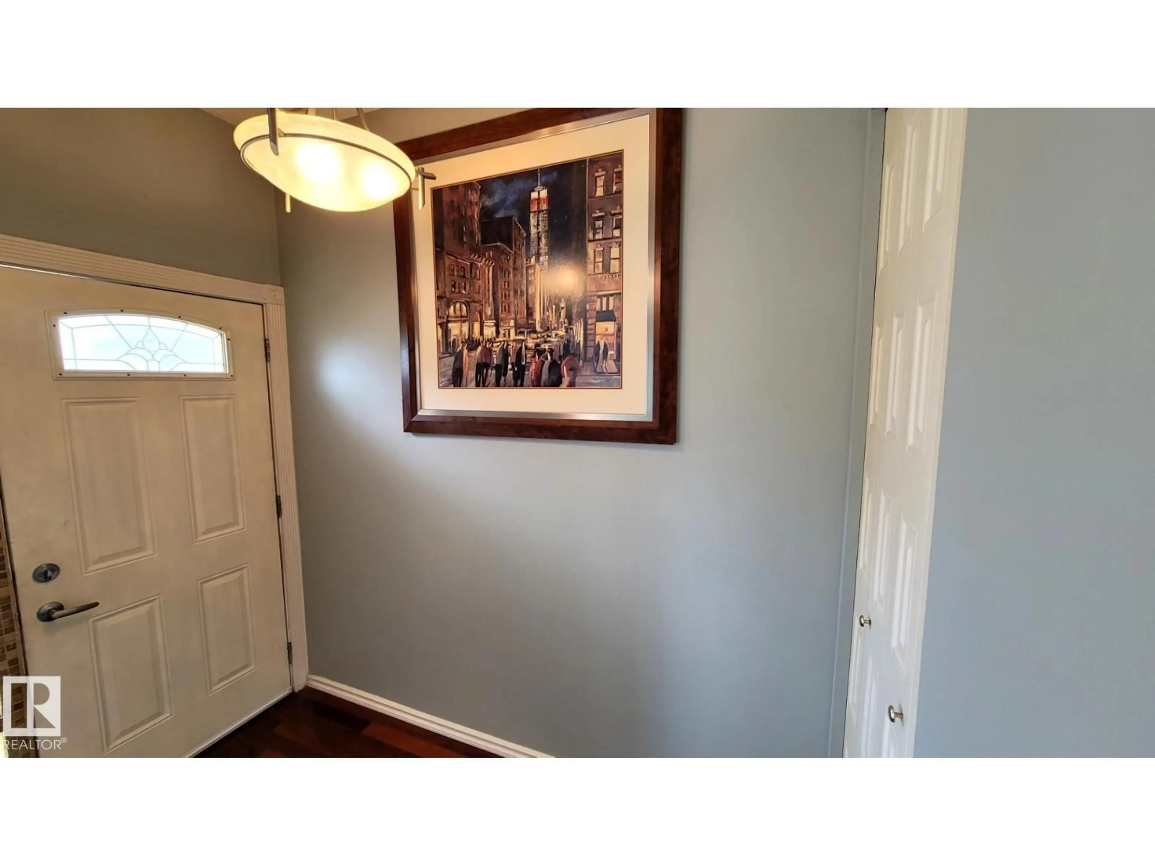 Indoor entryway for 18 WESTBEND ST, Spruce Grove Alberta T7X1W3