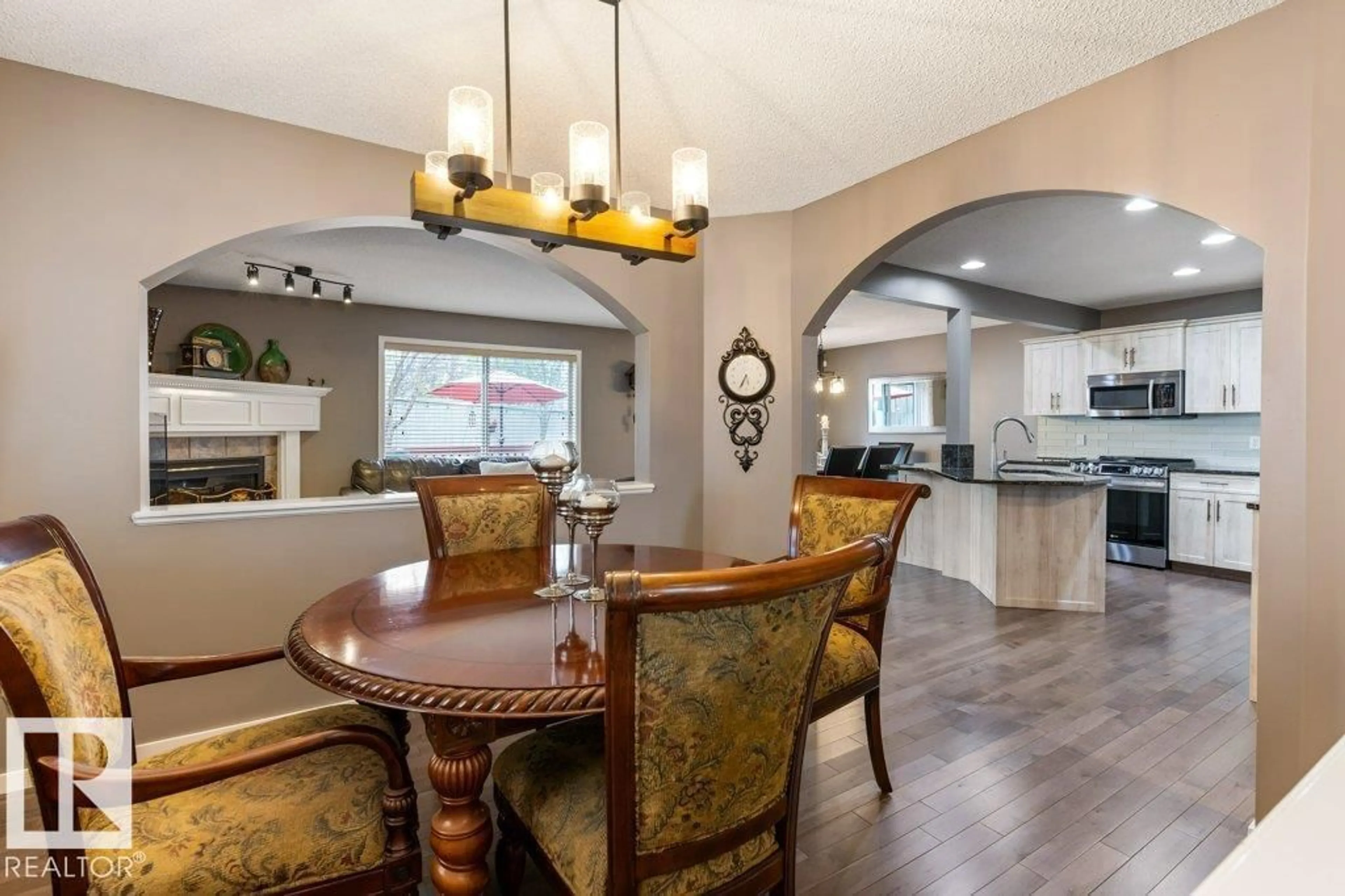 Open concept kitchen, unknown for 109 ERIN RIDGE DR, St. Albert Alberta T8N7B3