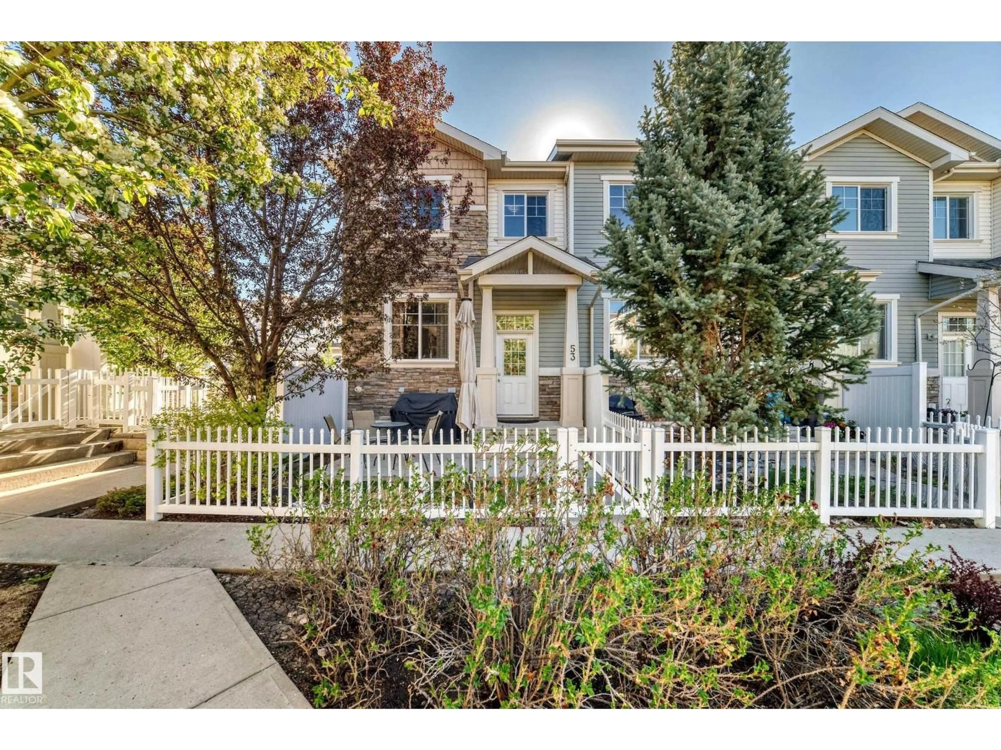 Home with vinyl exterior material, street for 53 - 4850 TERWILLEGAR CM, Edmonton Alberta T6R0T6