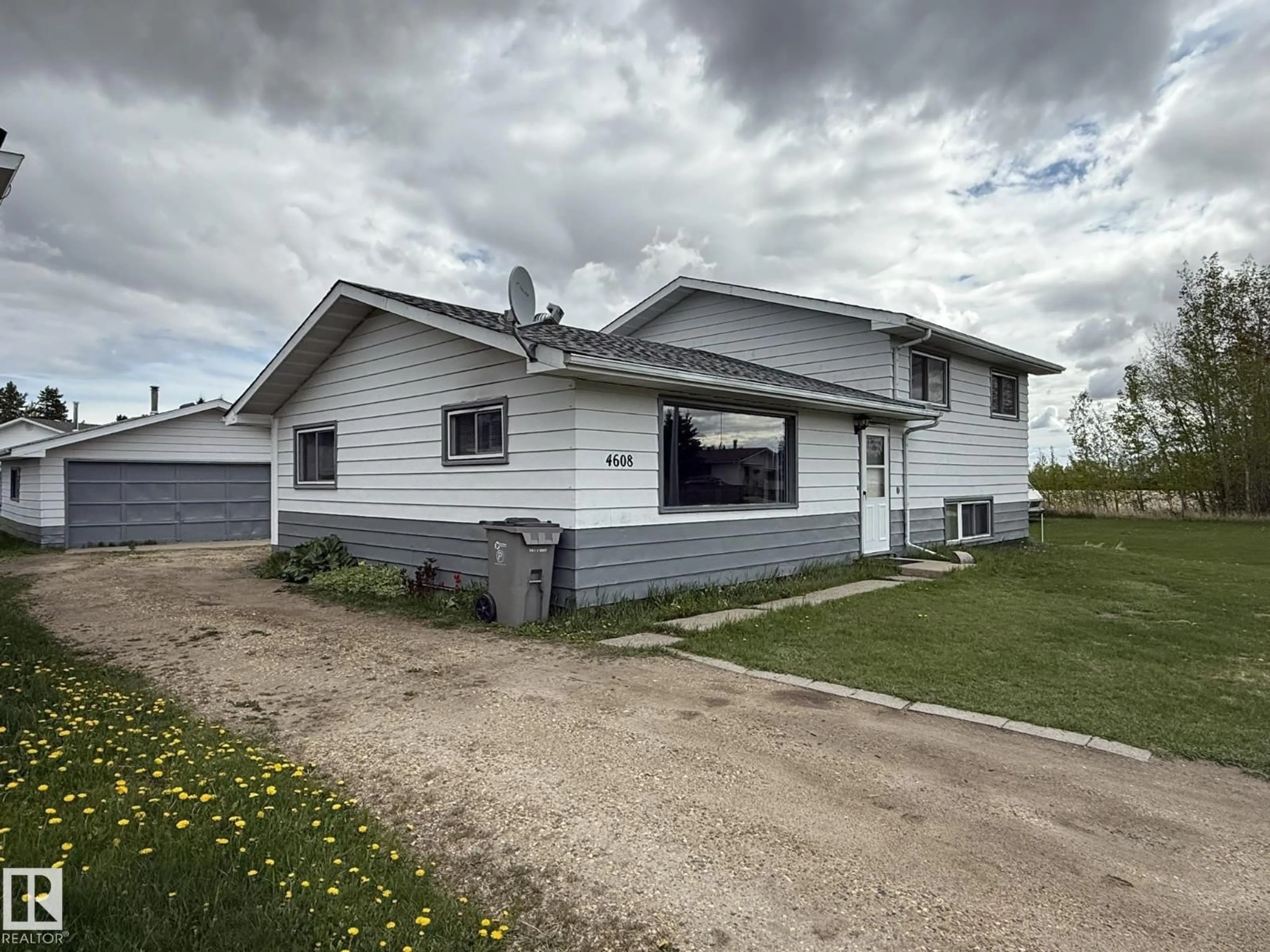 Unknown for 4608 52 AV, Warburg Alberta T0C2T0