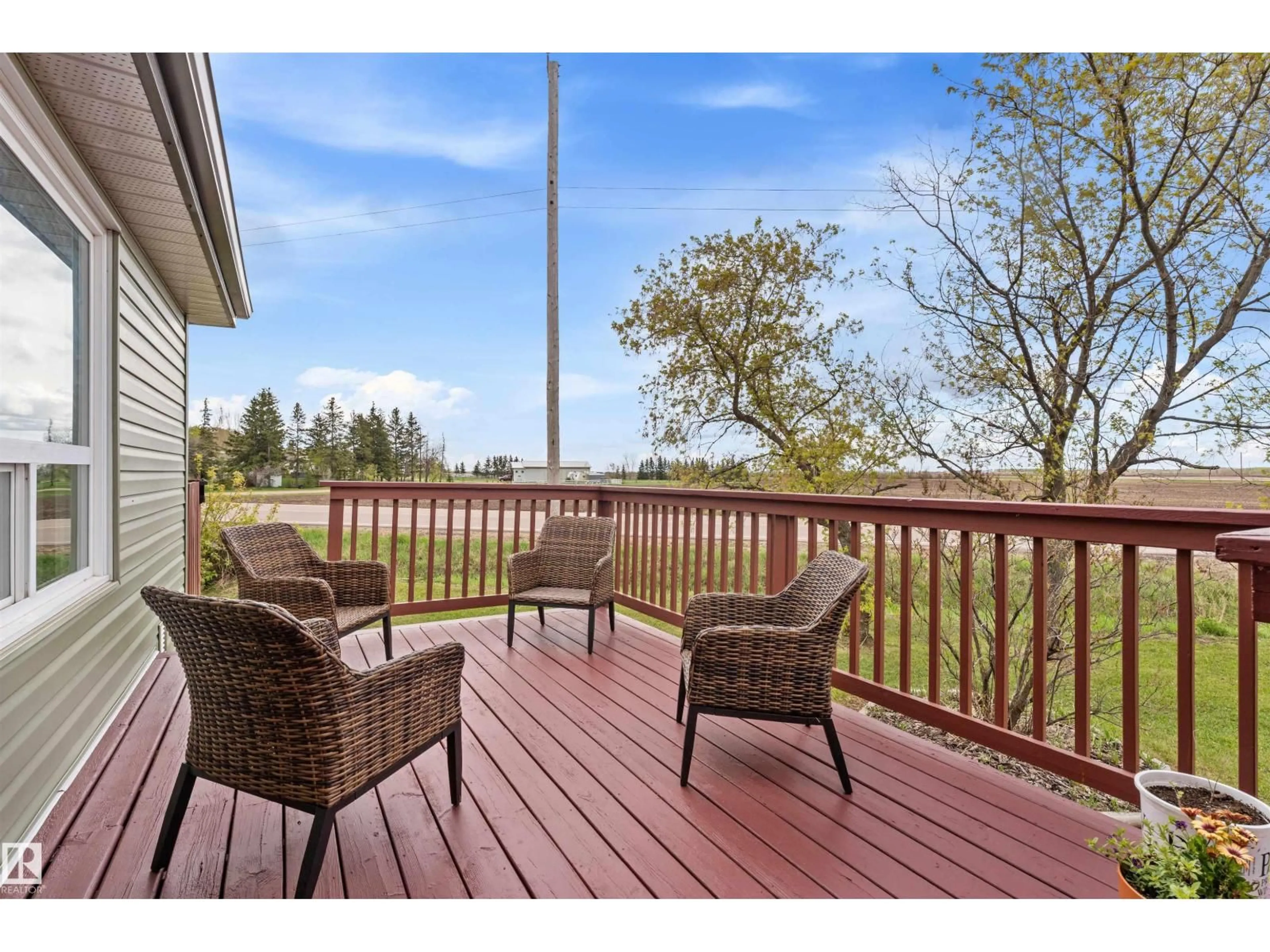 Patio, water/lake/river/ocean view for 313 MAIN ST, Alcomdale Alberta T0G0A0