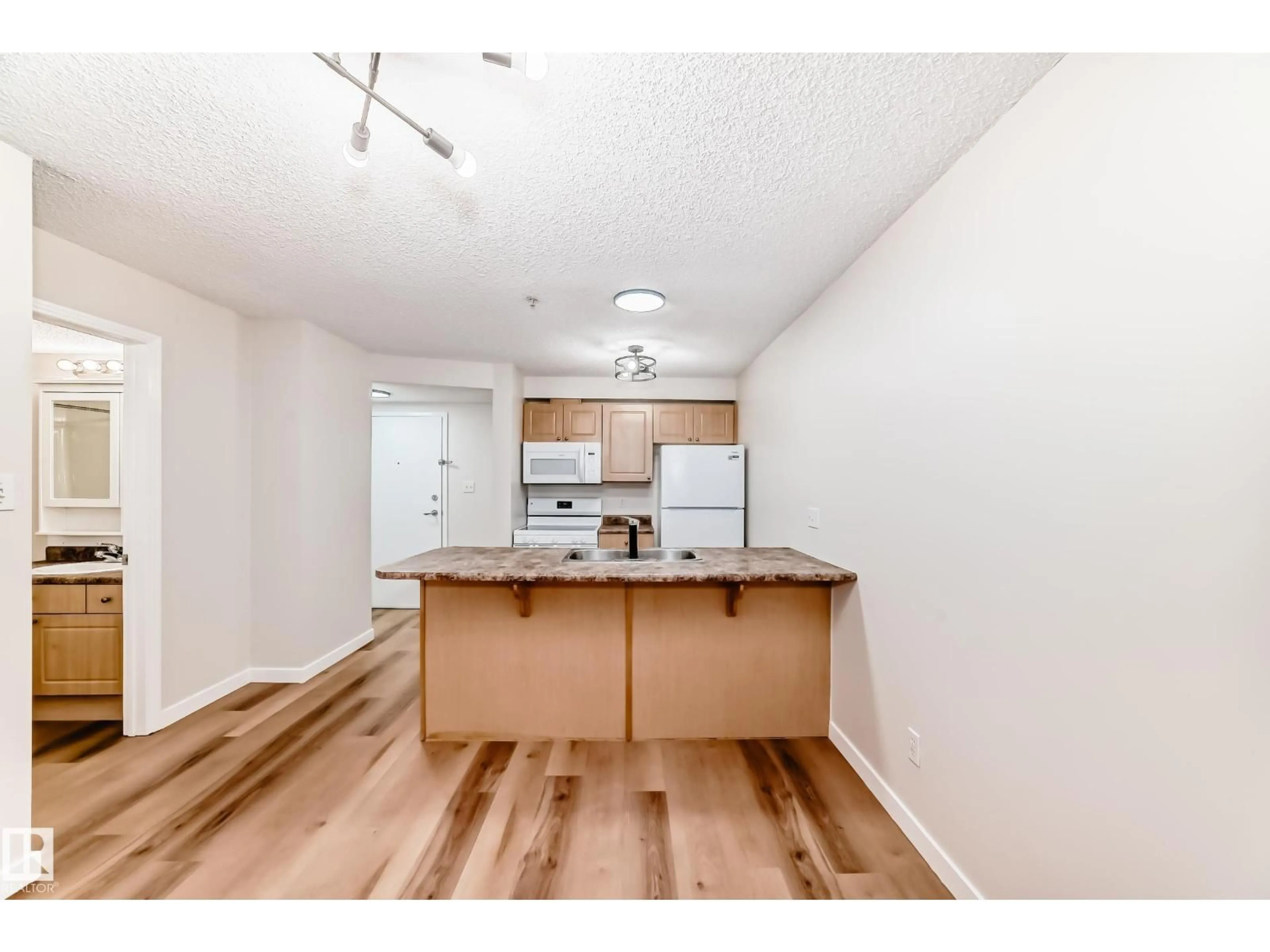 Unknown for #108 - 12838 65 ST, Edmonton Alberta T5A5H3