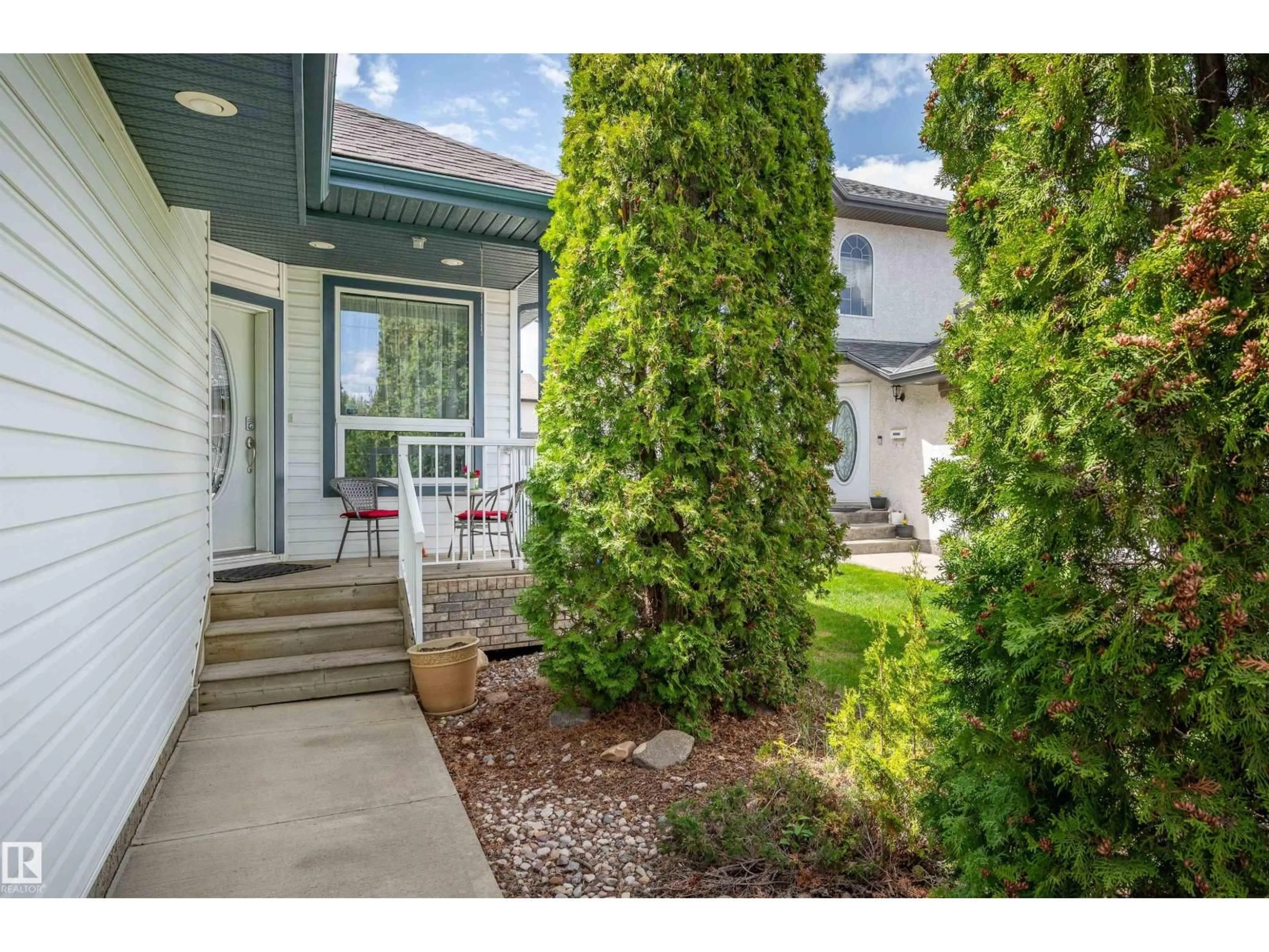 Indoor entryway for NW - 14932 136 ST, Edmonton Alberta T6V1M3