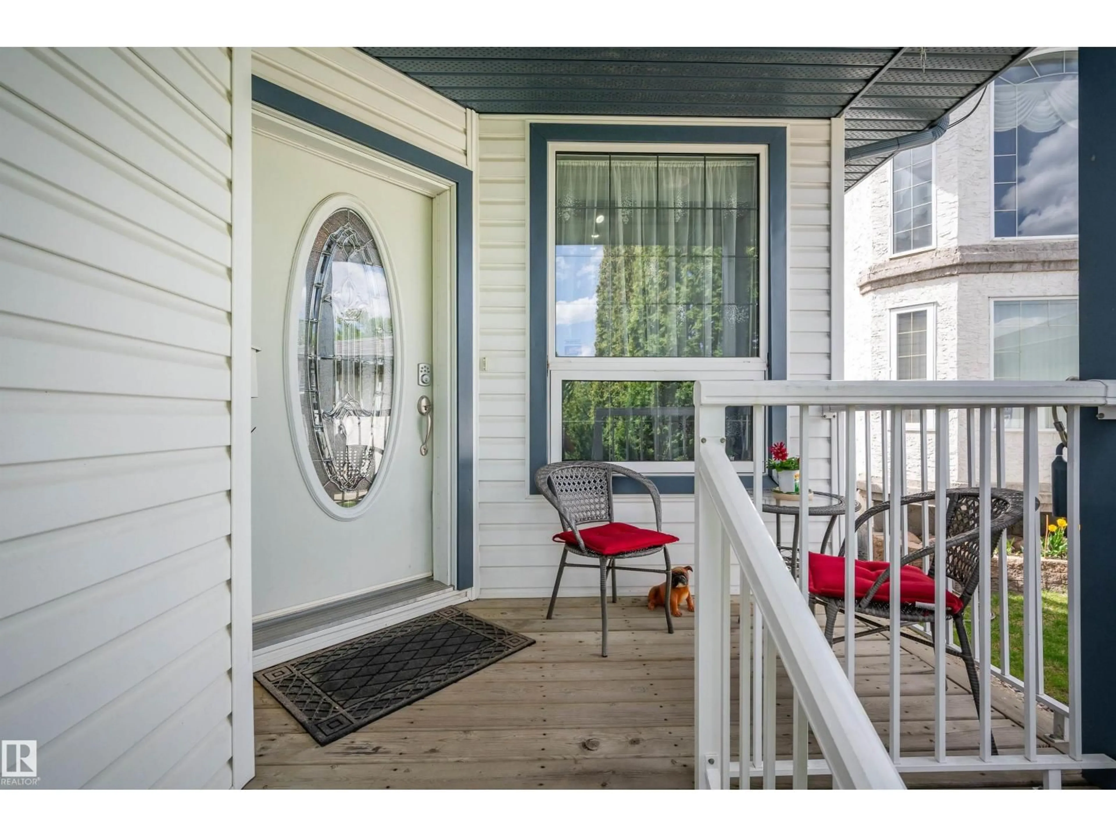 Indoor entryway for NW - 14932 136 ST, Edmonton Alberta T6V1M3
