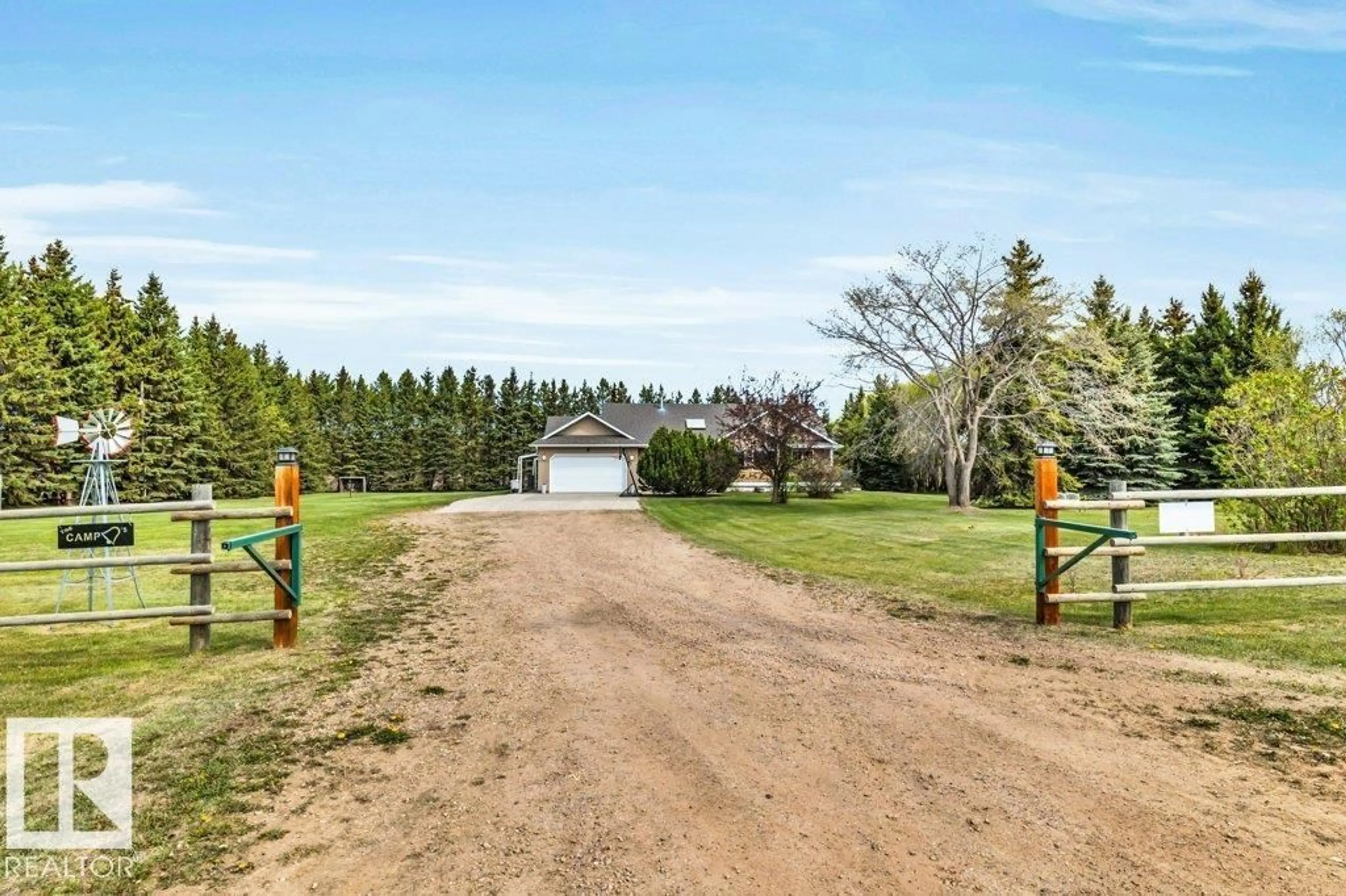 A pic from outside/outdoor area/front of a property/back of a property/a pic from drone, unknown for 263018 TWP RD 464, Rural Wetaskiwin County Alberta T9A1X2