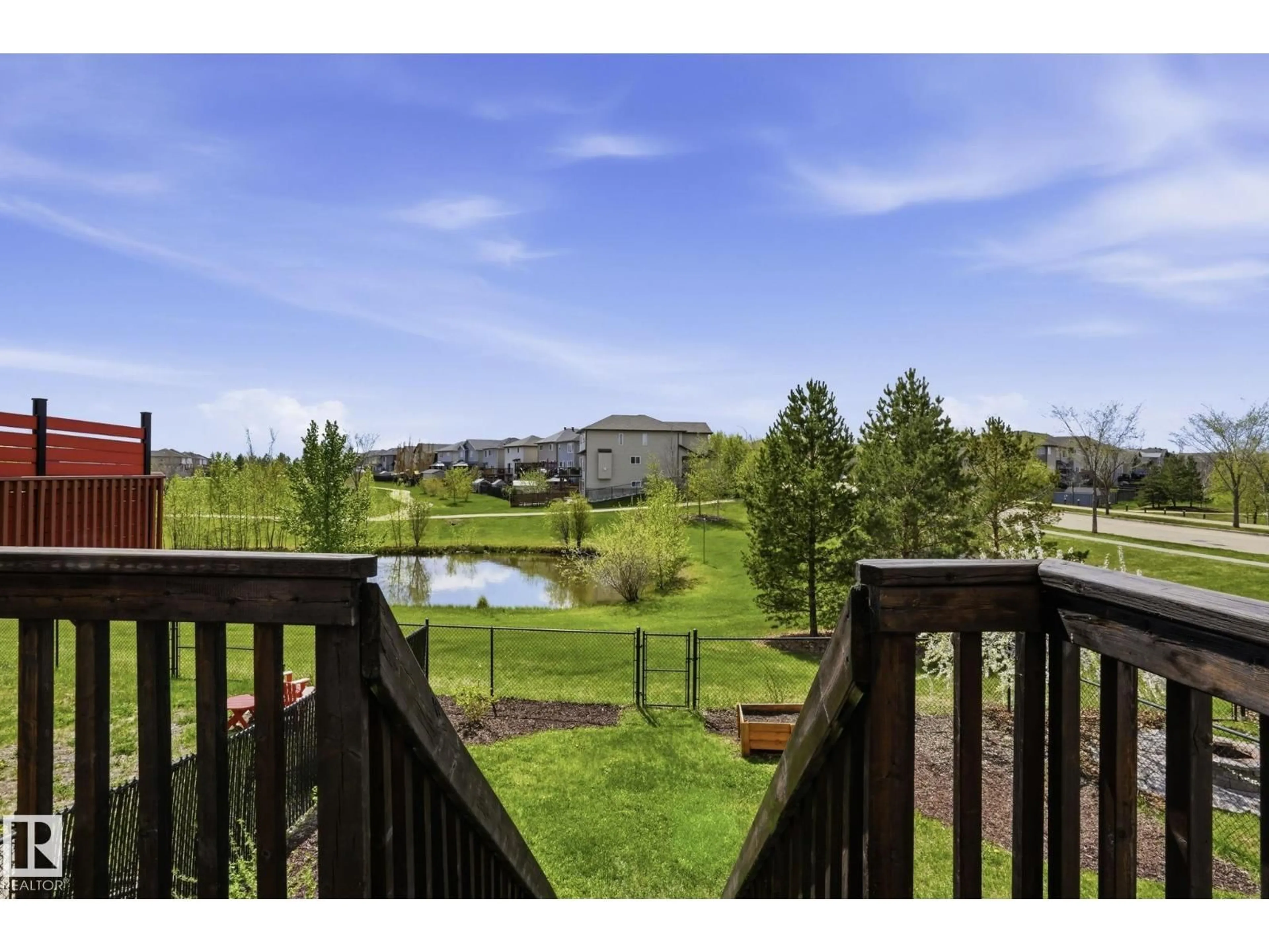A pic from outside/outdoor area/front of a property/back of a property/a pic from drone, water/lake/river/ocean view for 10 ROCKWELL CLOSE, Fort Saskatchewan Alberta T8L0E7