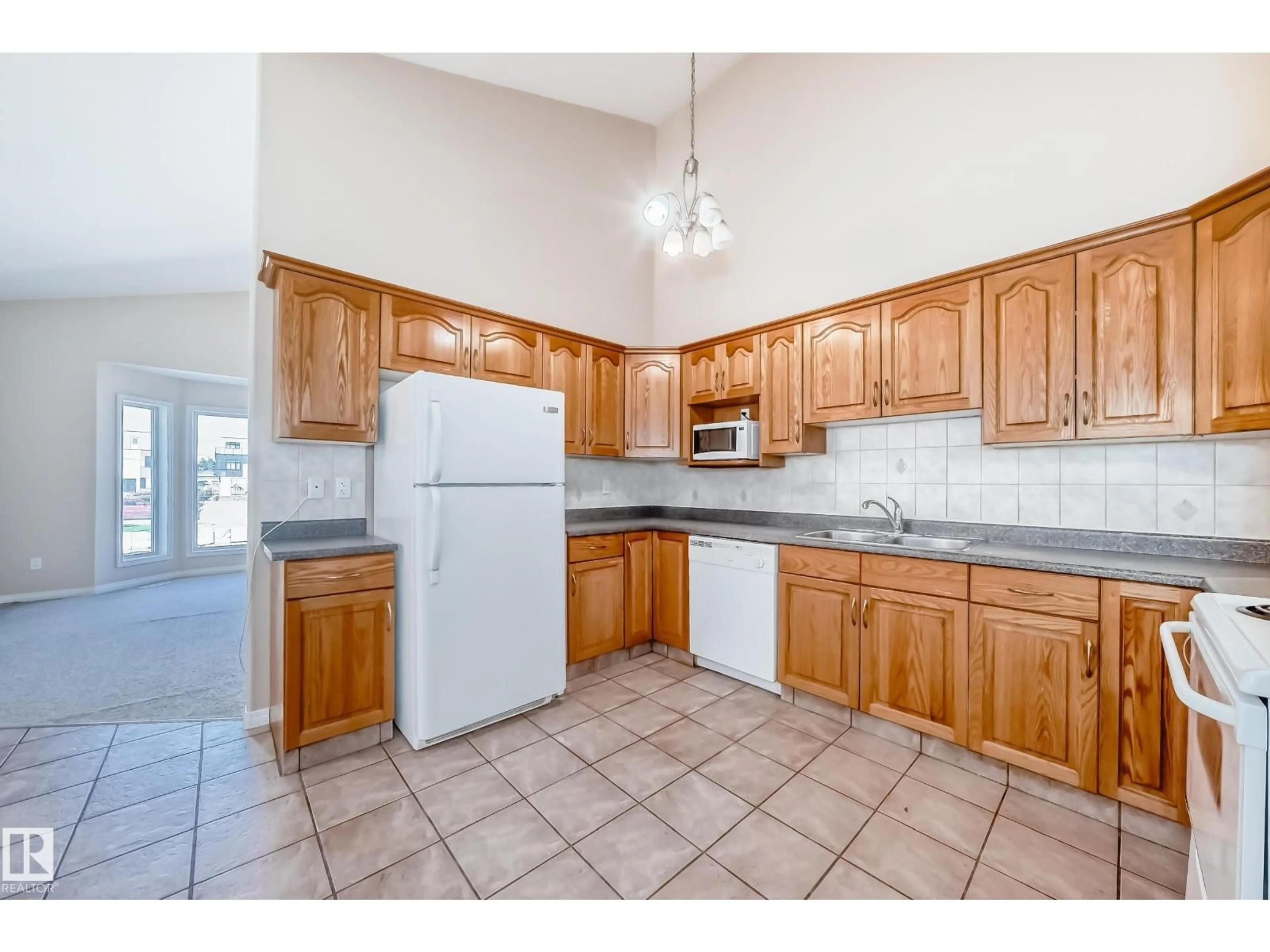 Standard kitchen, unknown for 9825 156 ST, Edmonton Alberta T5P2P2