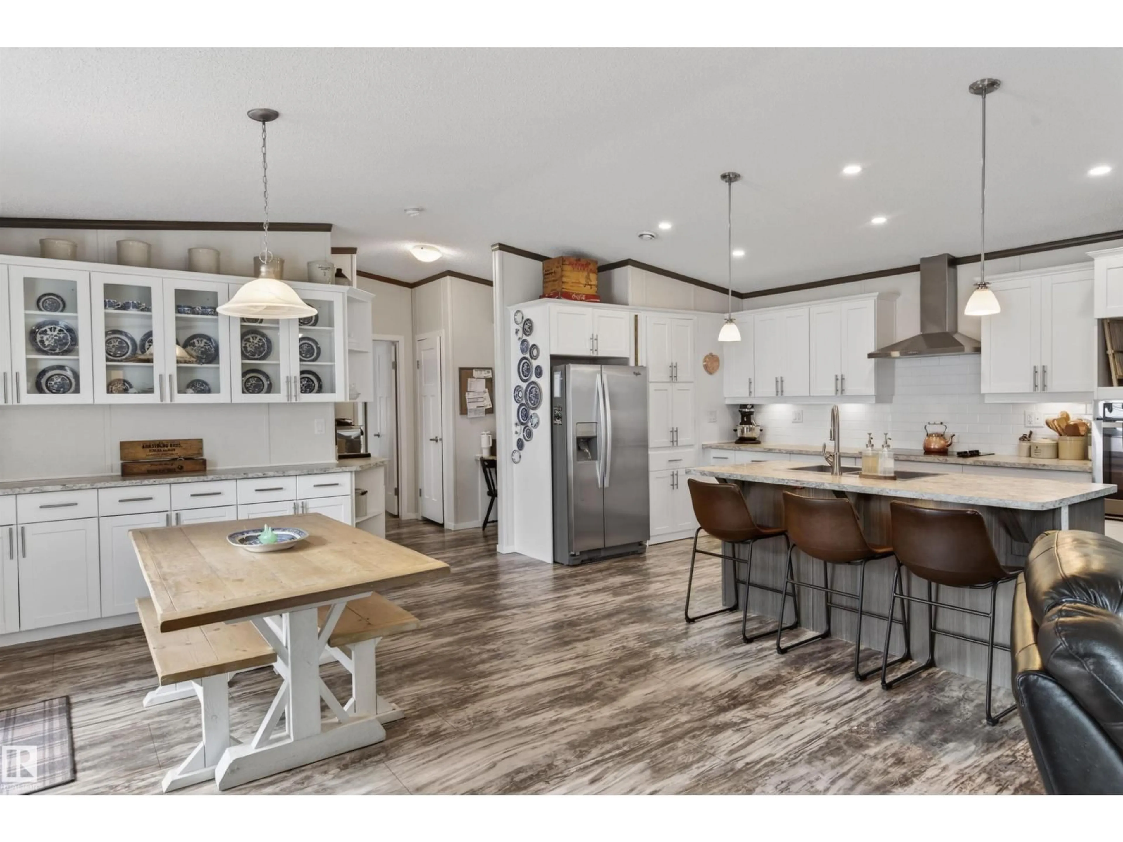Open concept kitchen, unknown for 4819 52 ST, Ardmore Alberta T0A0B0