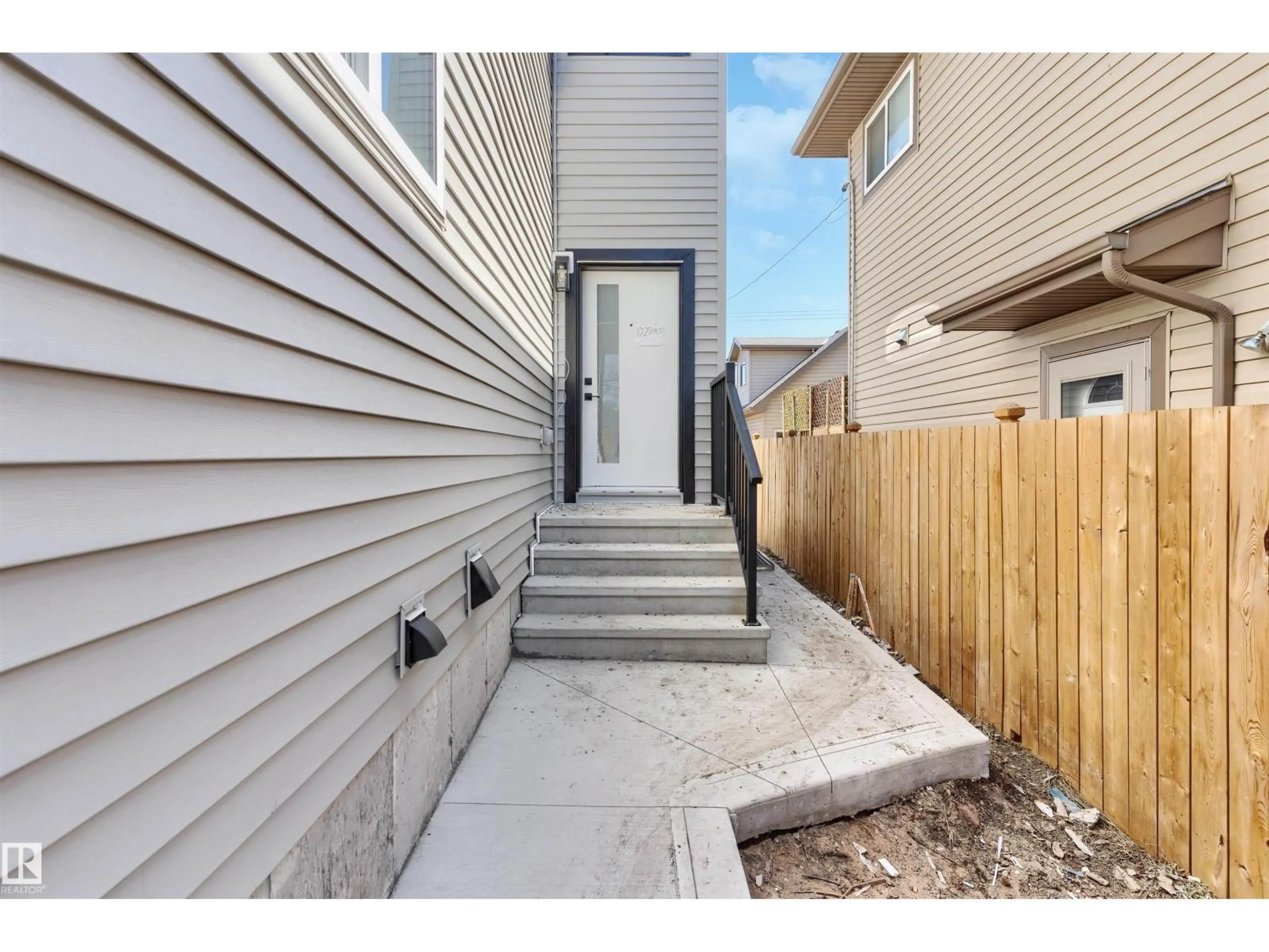 Unknown for 11229 96 STREET, Edmonton Alberta T5T1G1