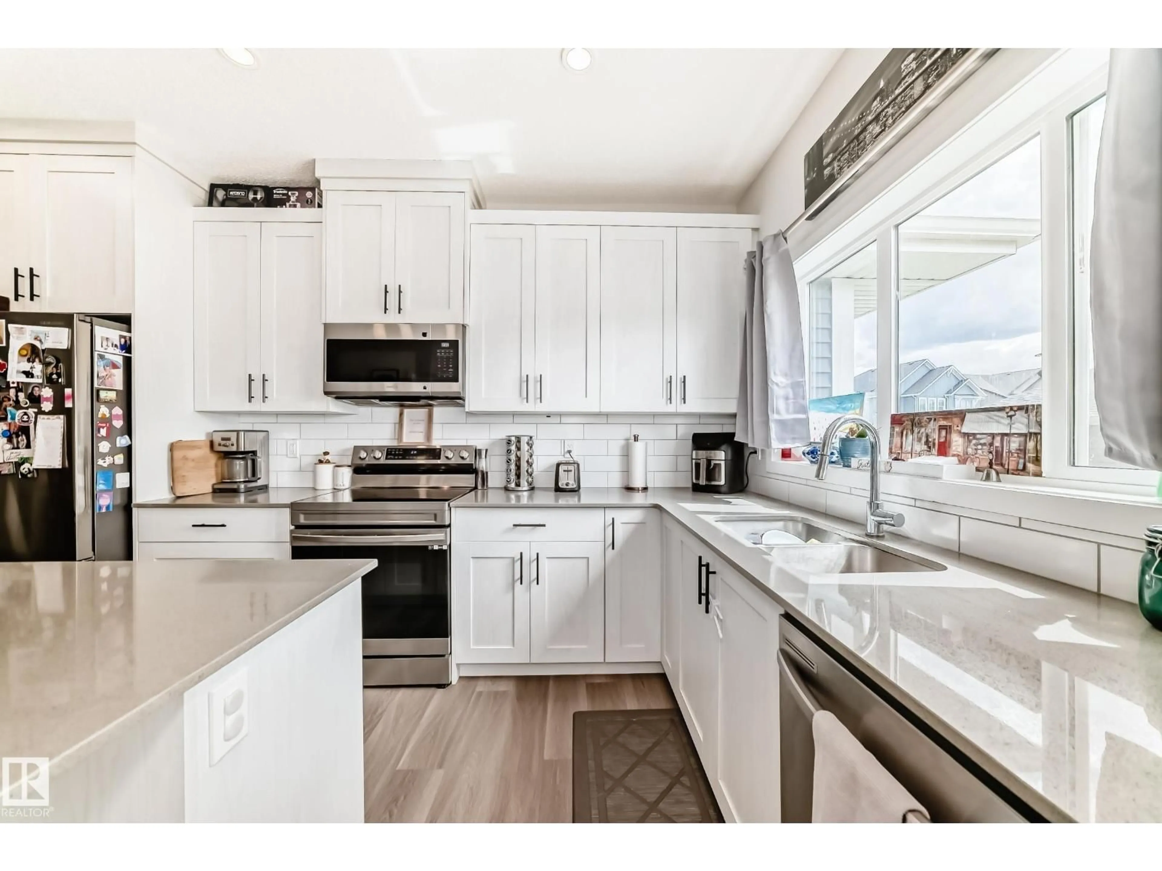 Open concept kitchen, unknown for 5167 EDGEMONT BV, Edmonton Alberta T6M1J7