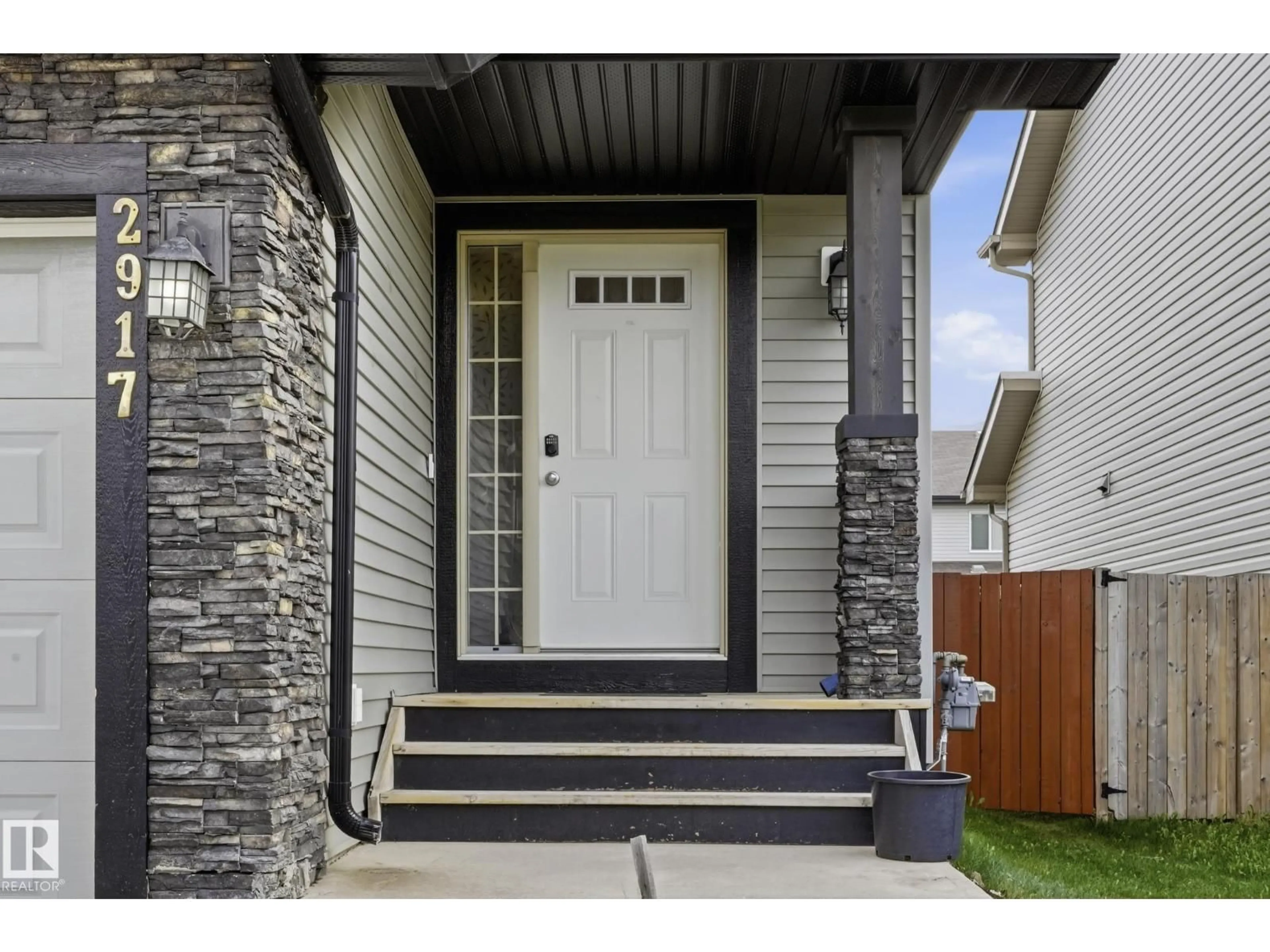 Unknown for 2917 16A AV, Edmonton Alberta T6T0P8