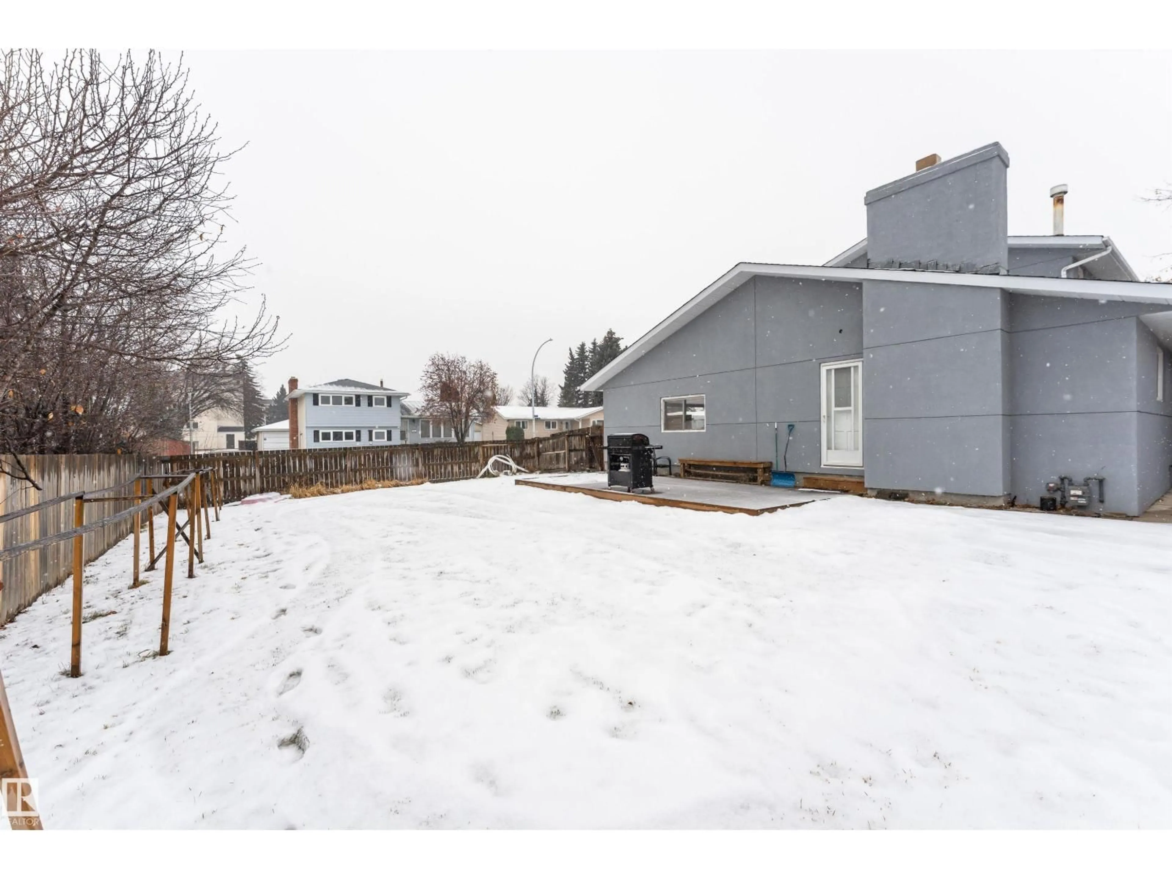 Unknown for NW - 17716 84 AVE, Edmonton Alberta T5T0N4