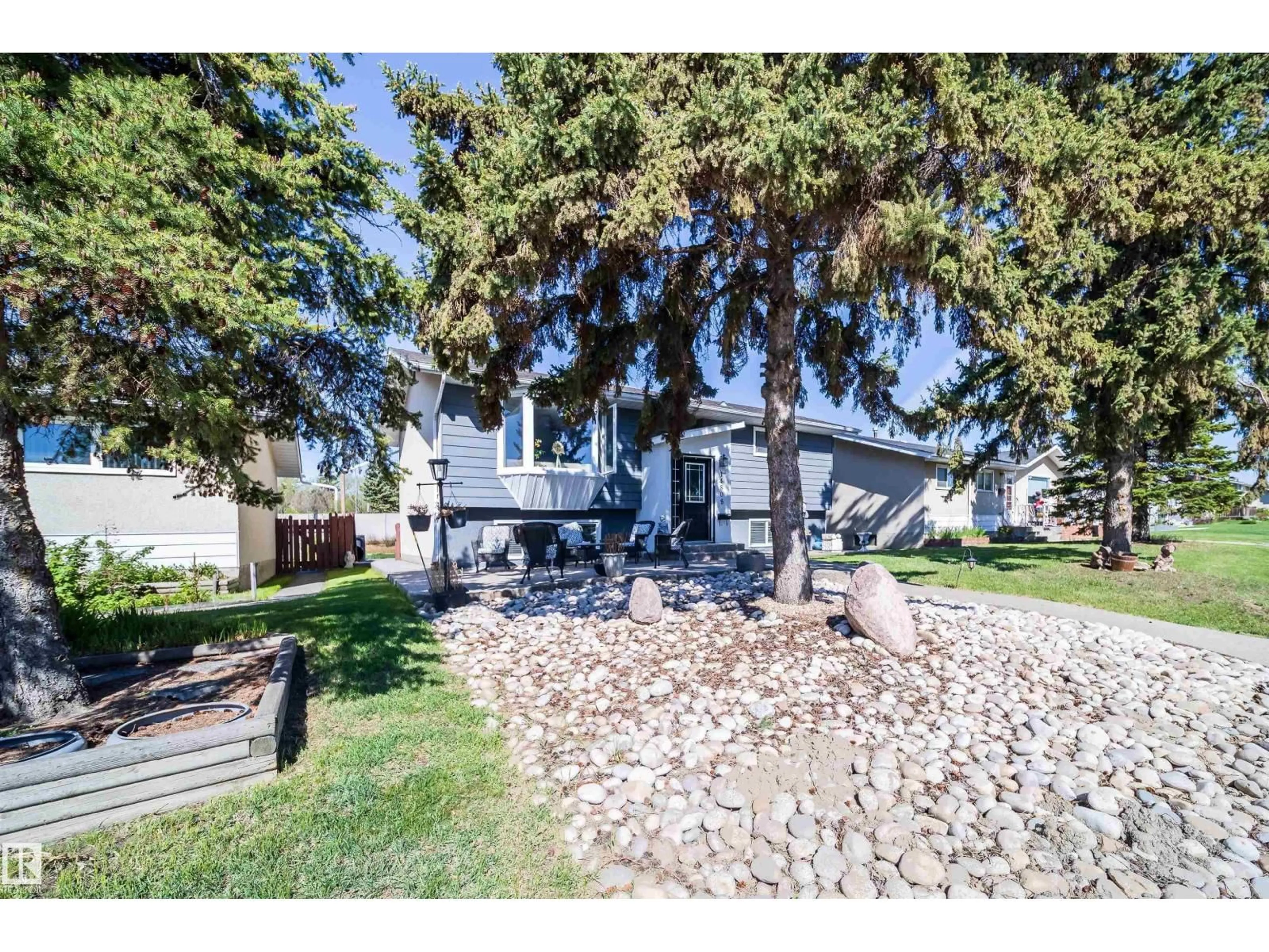 A pic from outside/outdoor area/front of a property/back of a property/a pic from drone, street for NW - 14808 96 ST, Edmonton Alberta T5E4W7