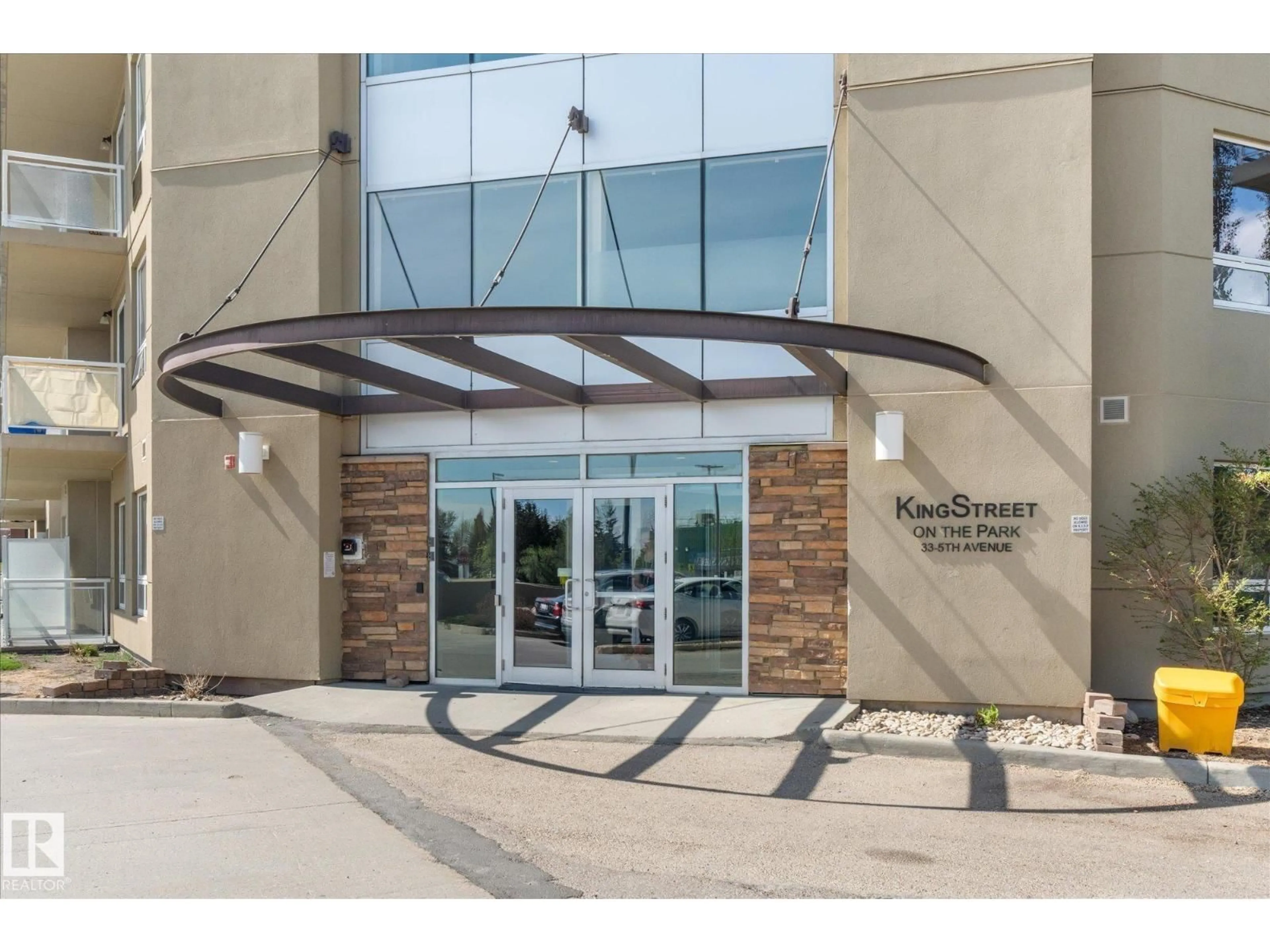 Indoor foyer for 314 FIFTH AV, Spruce Grove Alberta T7X2C5
