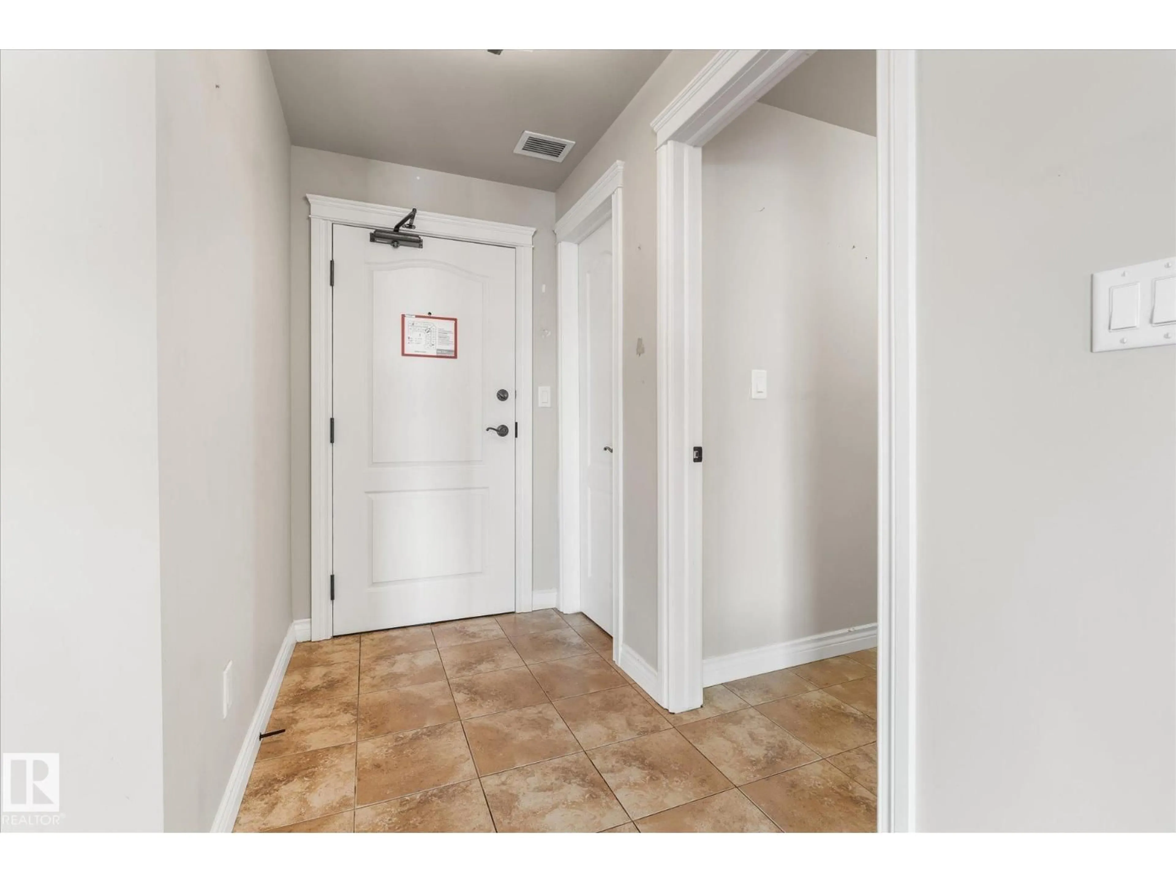 Indoor entryway for 314 FIFTH AV, Spruce Grove Alberta T7X2C5