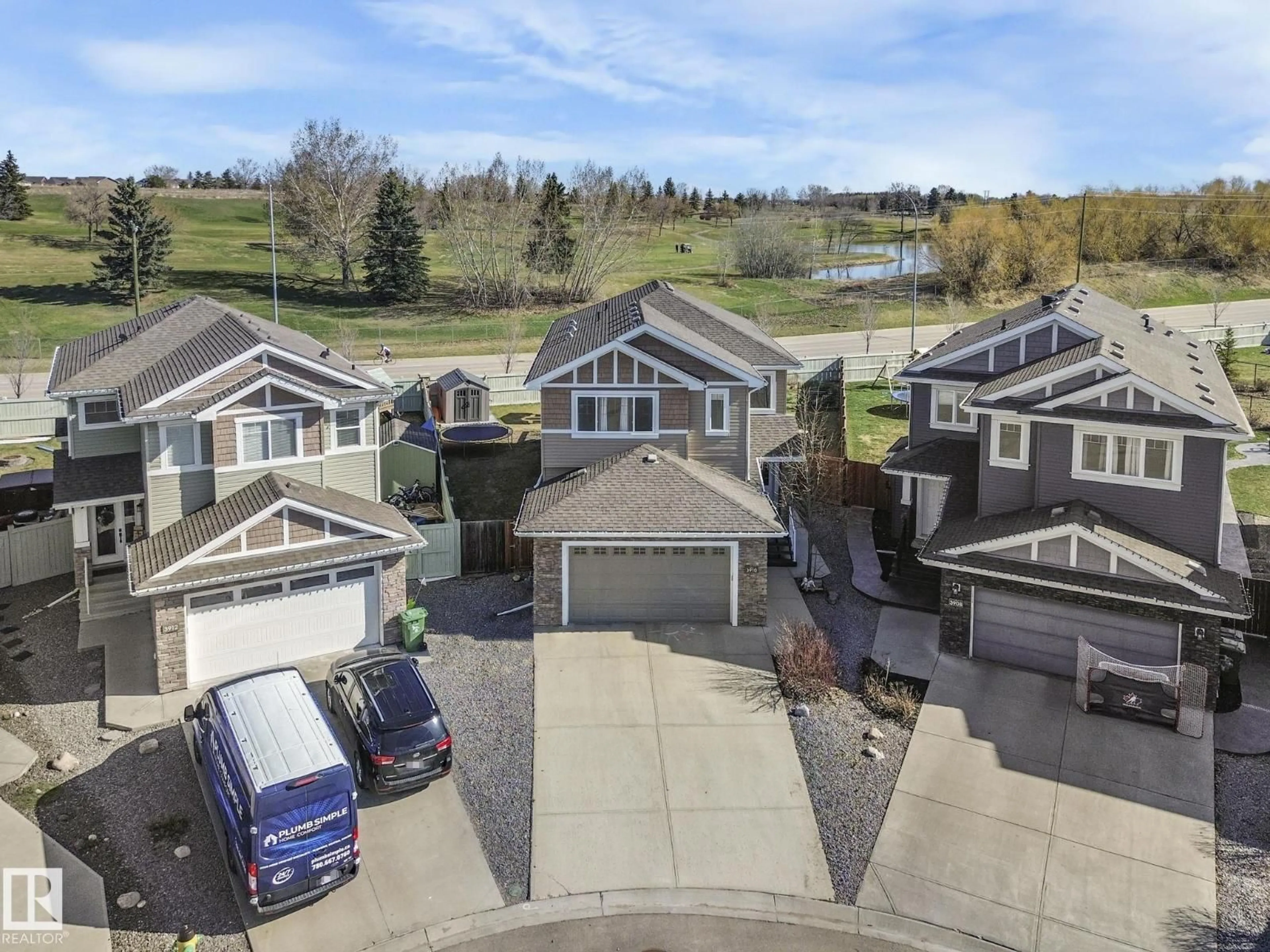 A pic from outside/outdoor area/front of a property/back of a property/a pic from drone, unknown for 3910 49 AV, Beaumont Alberta T4X1Y8