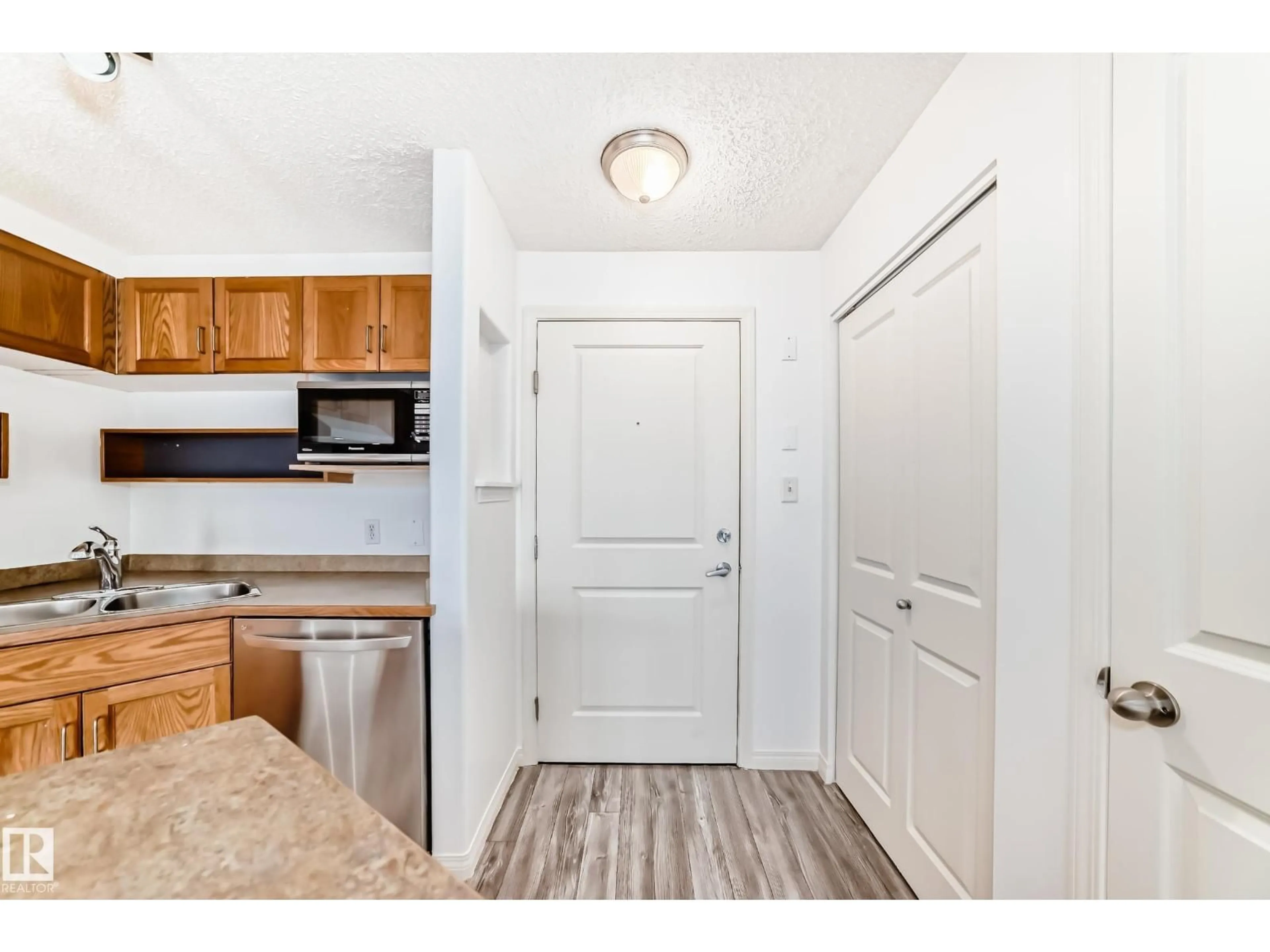 Unknown for 210 - 2305 35A AV, Edmonton Alberta T6T1Z2