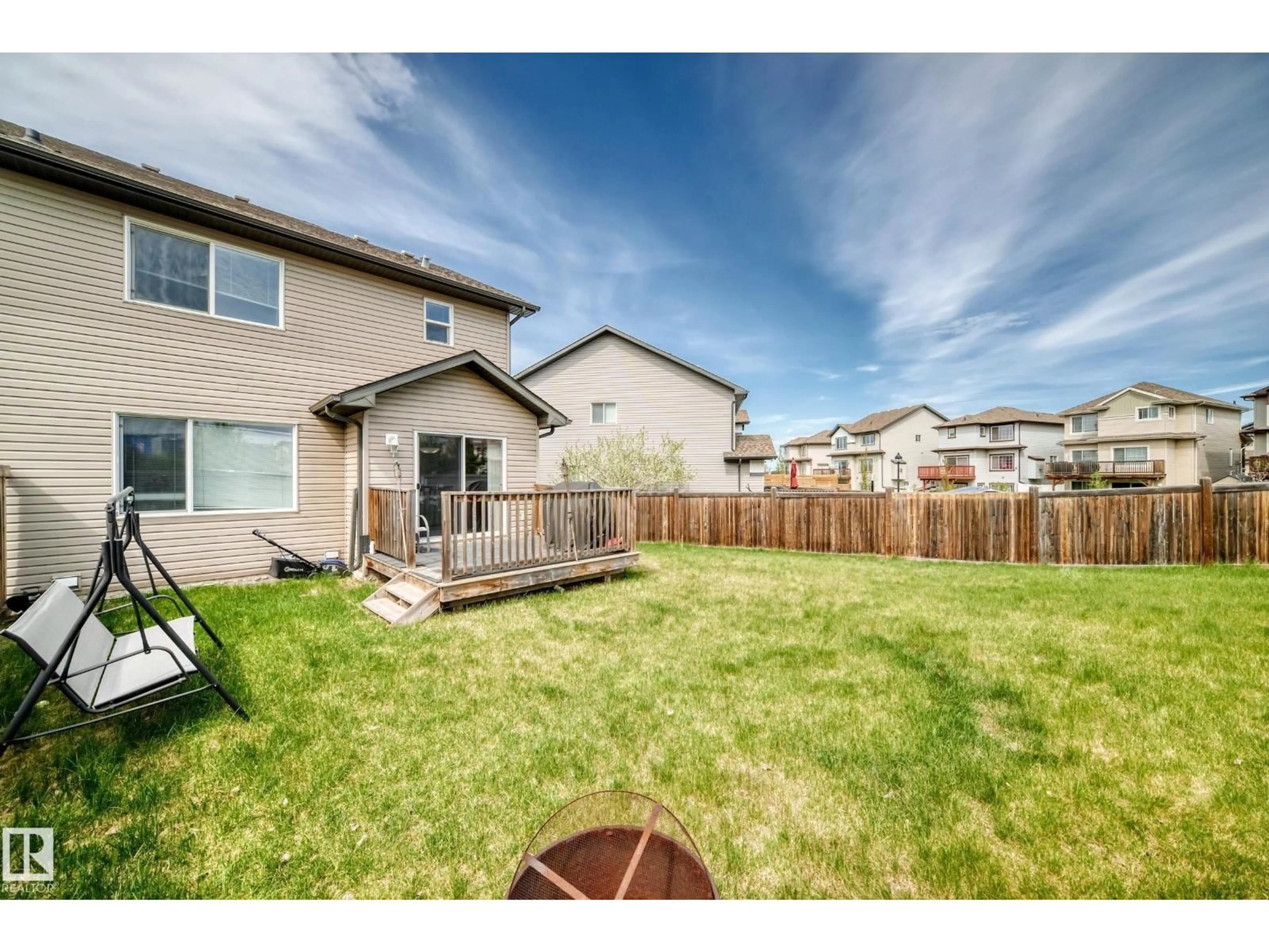 Patio, street for 625 56 ST, Edmonton Alberta T6X1S1