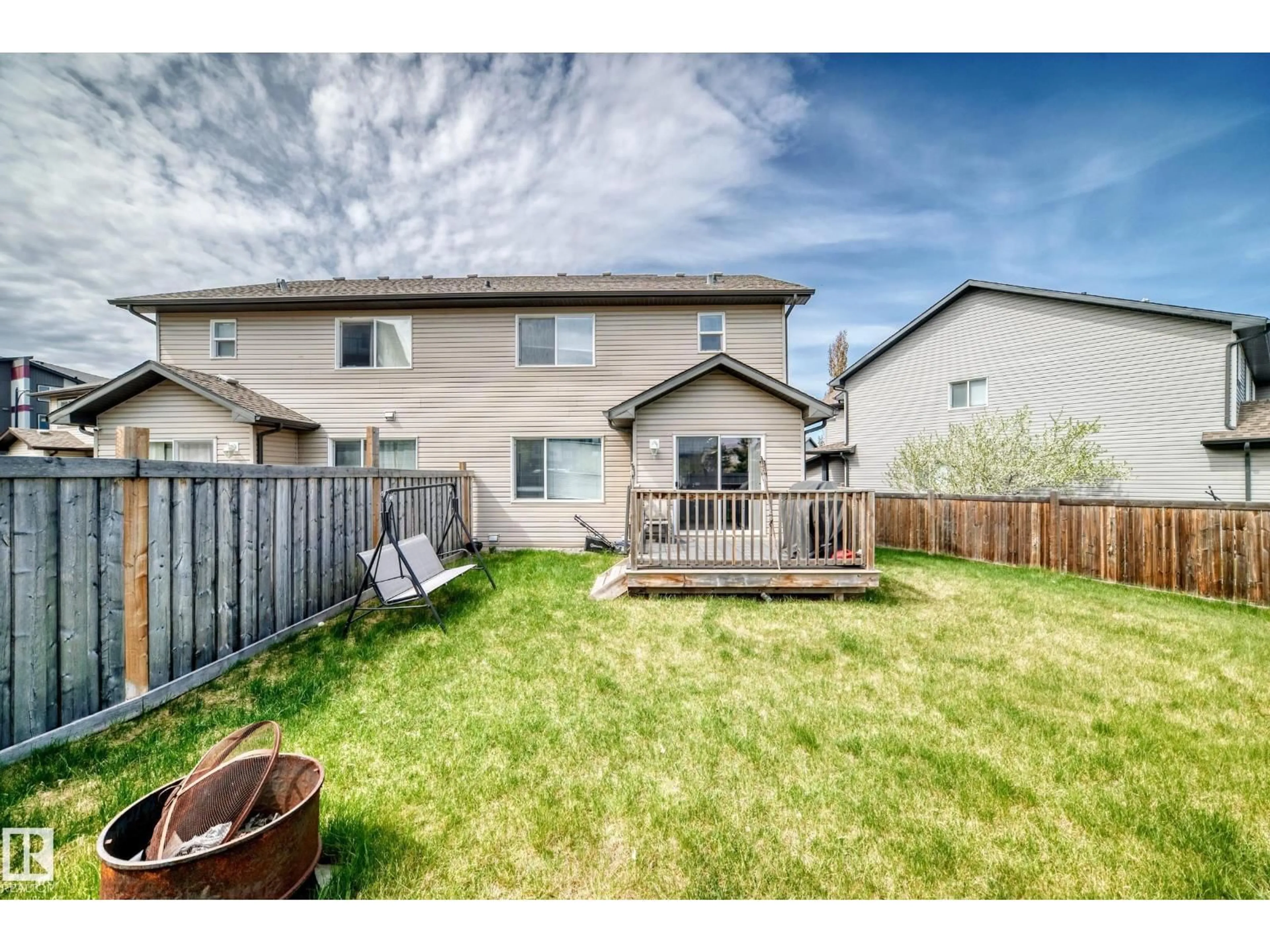 Patio, unknown for 625 56 ST, Edmonton Alberta T6X1S1