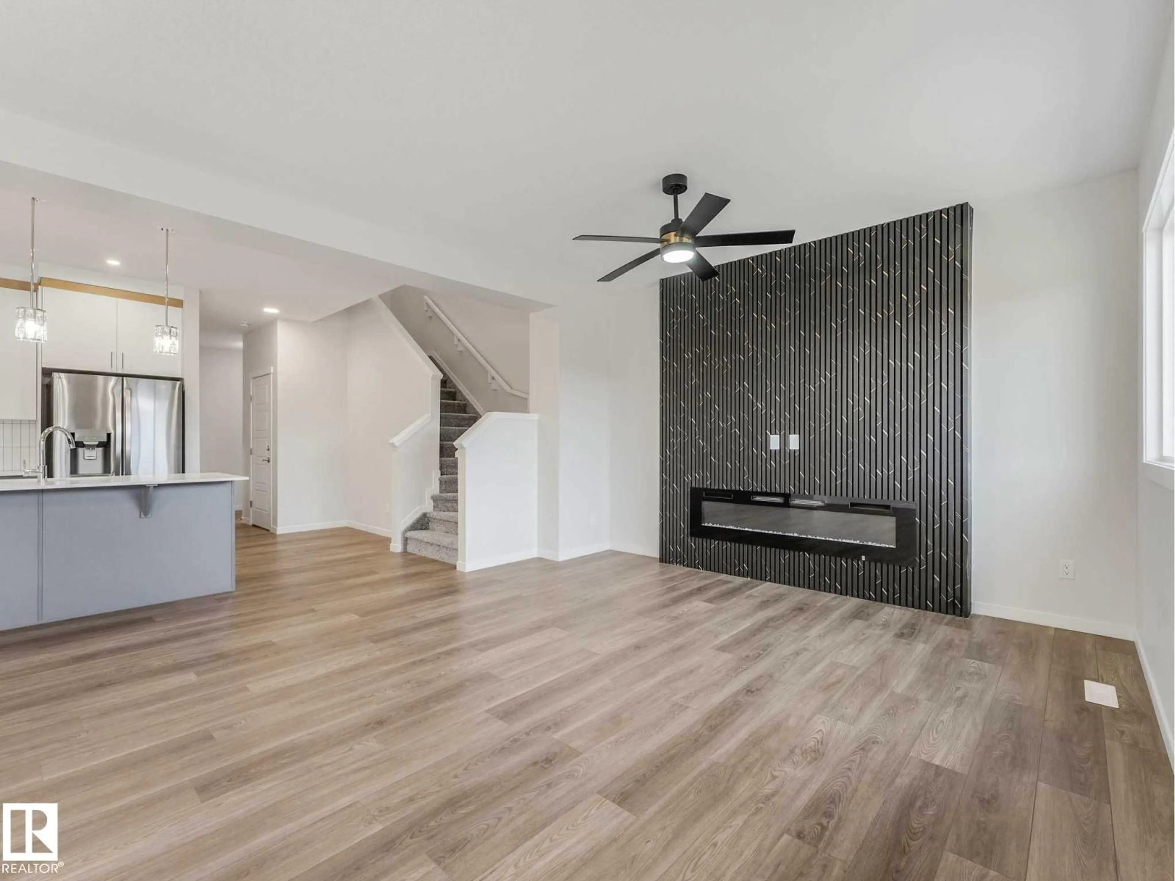 A pic of a room for 20723 24 AV, Edmonton Alberta T6M2C4