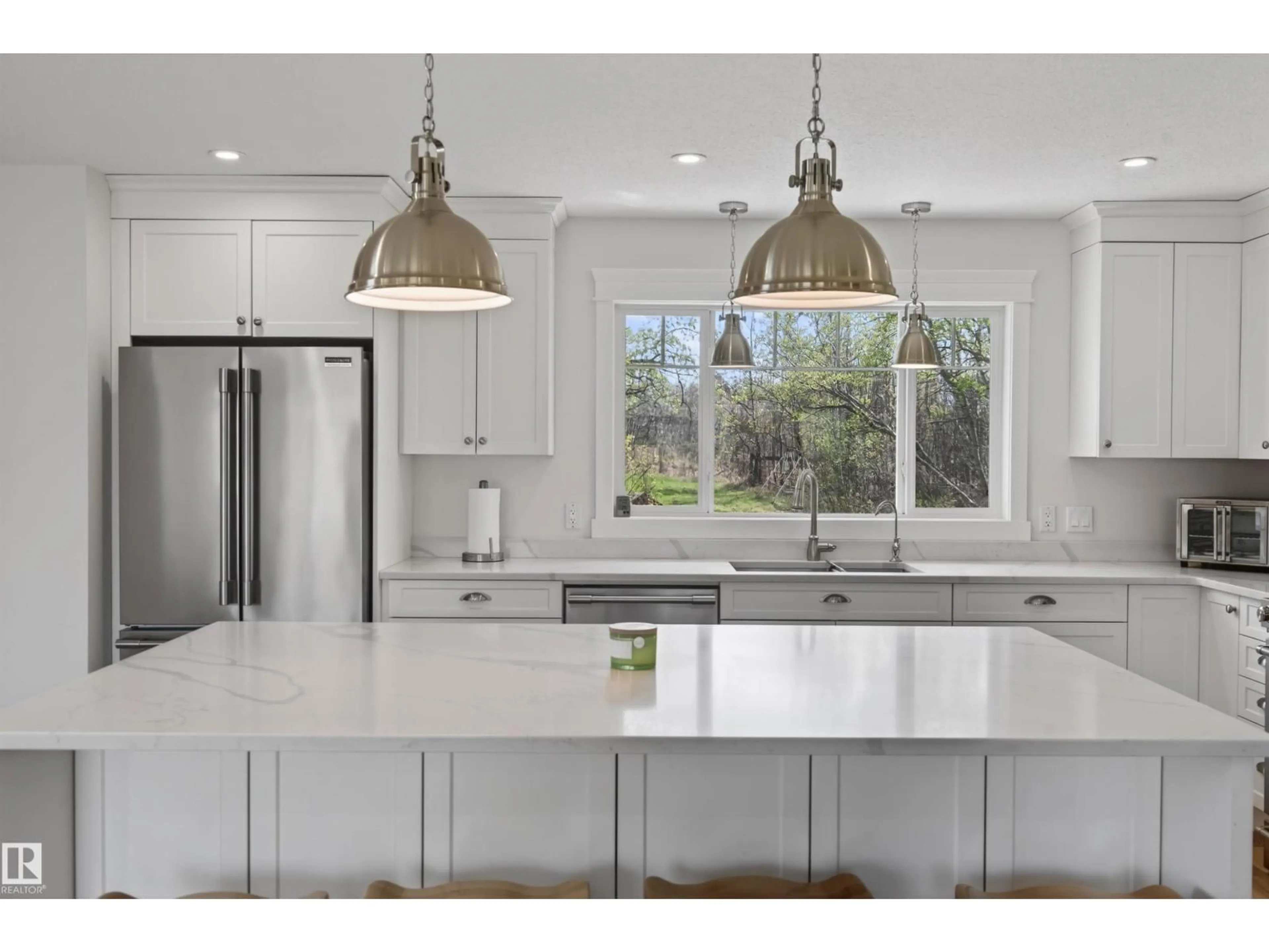 Contemporary kitchen, ceramic/tile floor for 60119 RR 473, Rural Bonnyville M.D. Alberta T9N0H1