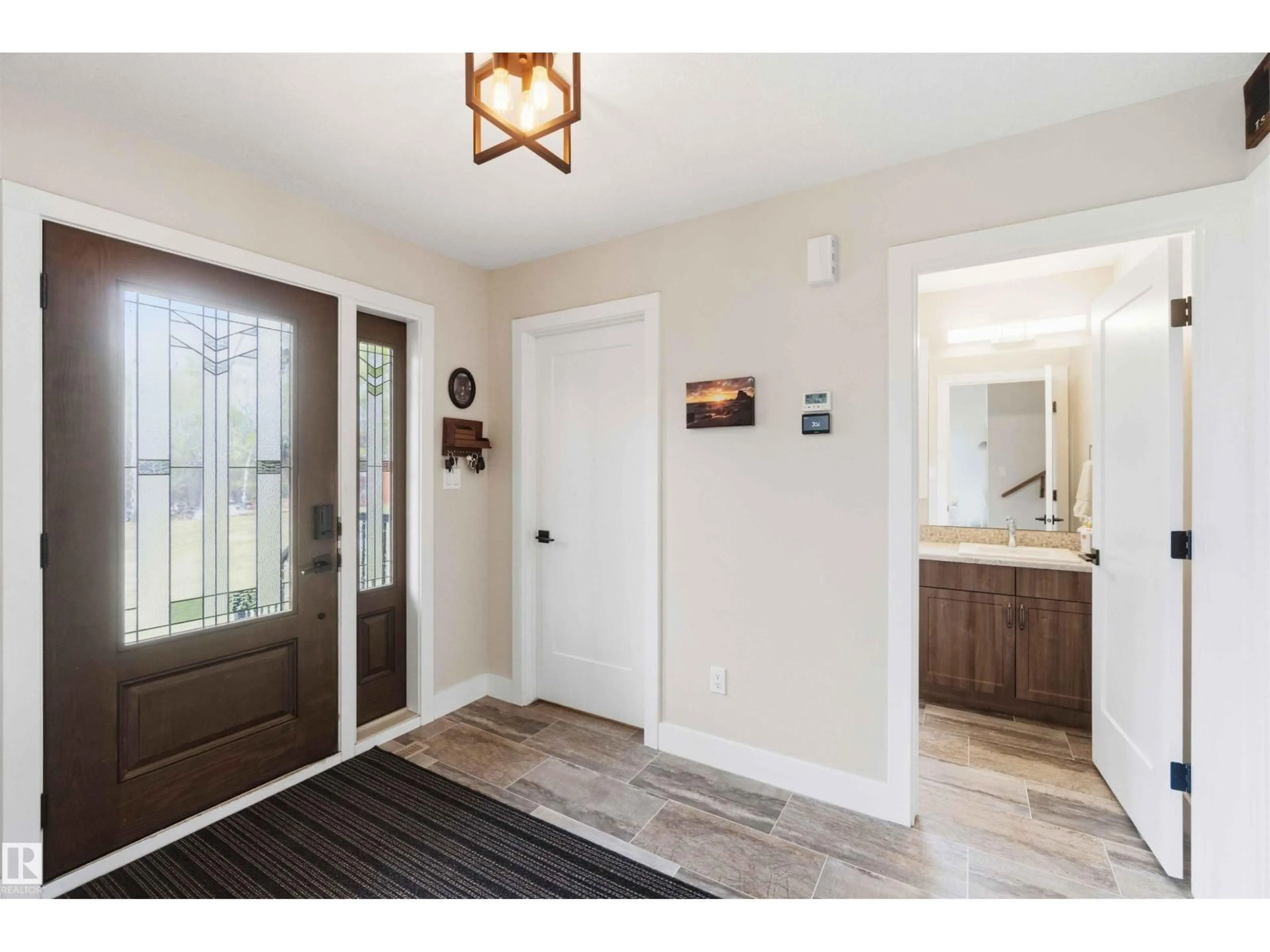 Indoor entryway for #11 - 2011 TWP ROAD 510, Rural Parkland County Alberta T7Y2N4