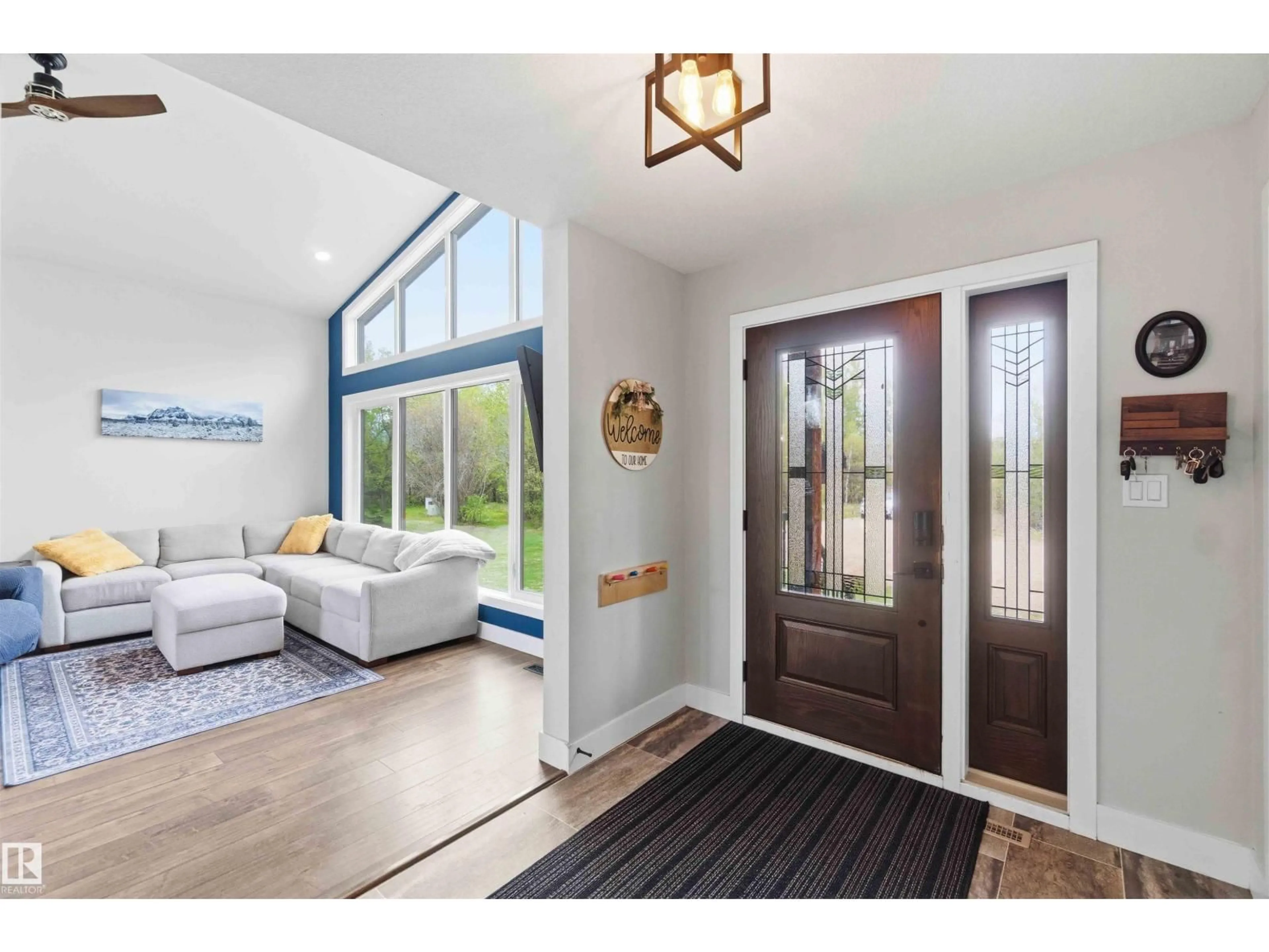 Indoor entryway for #11 - 2011 TWP ROAD 510, Rural Parkland County Alberta T7Y2N4