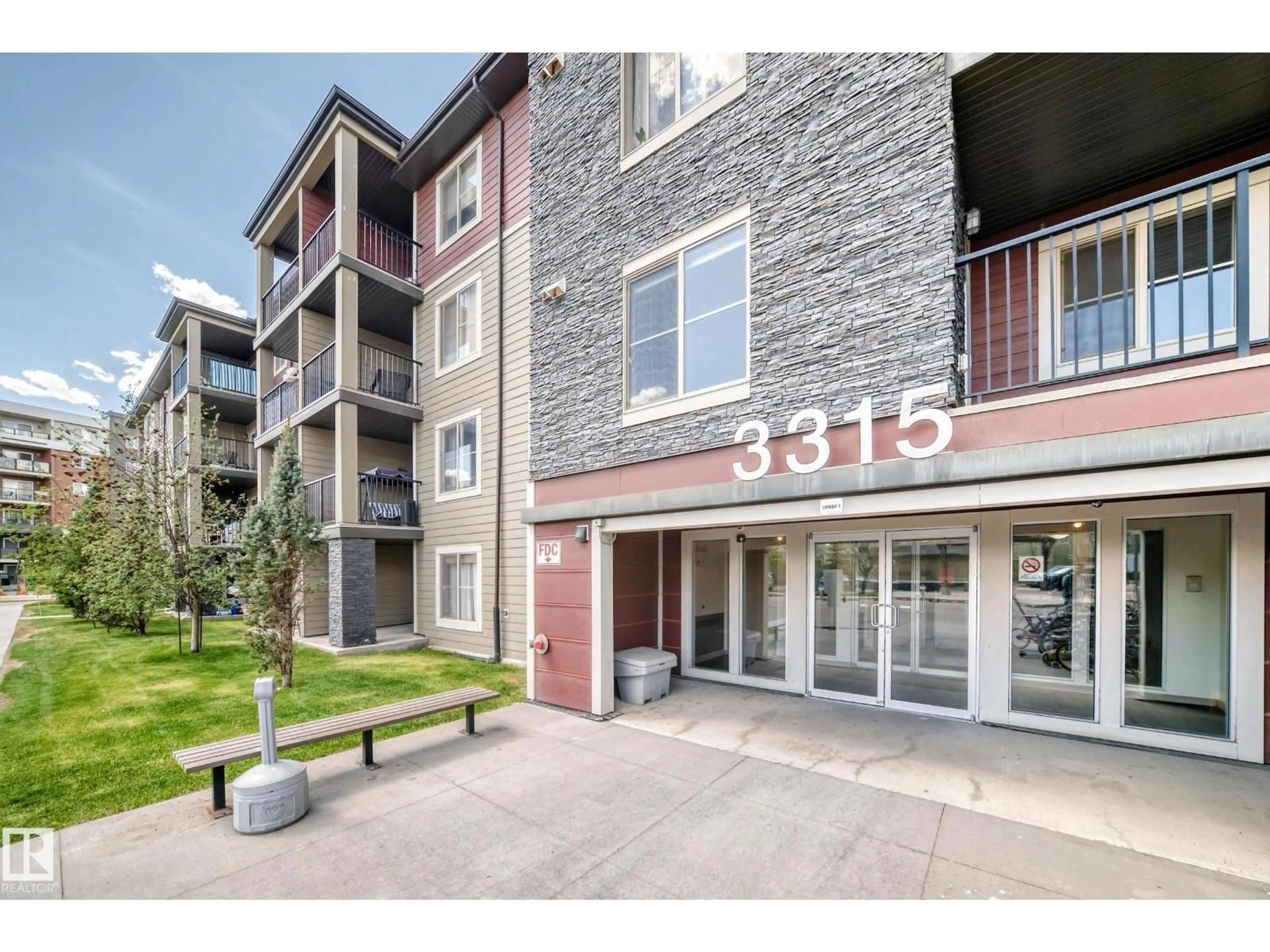 Patio, building for 210 JAMES MOWATT TR, Edmonton Alberta T6W3L9