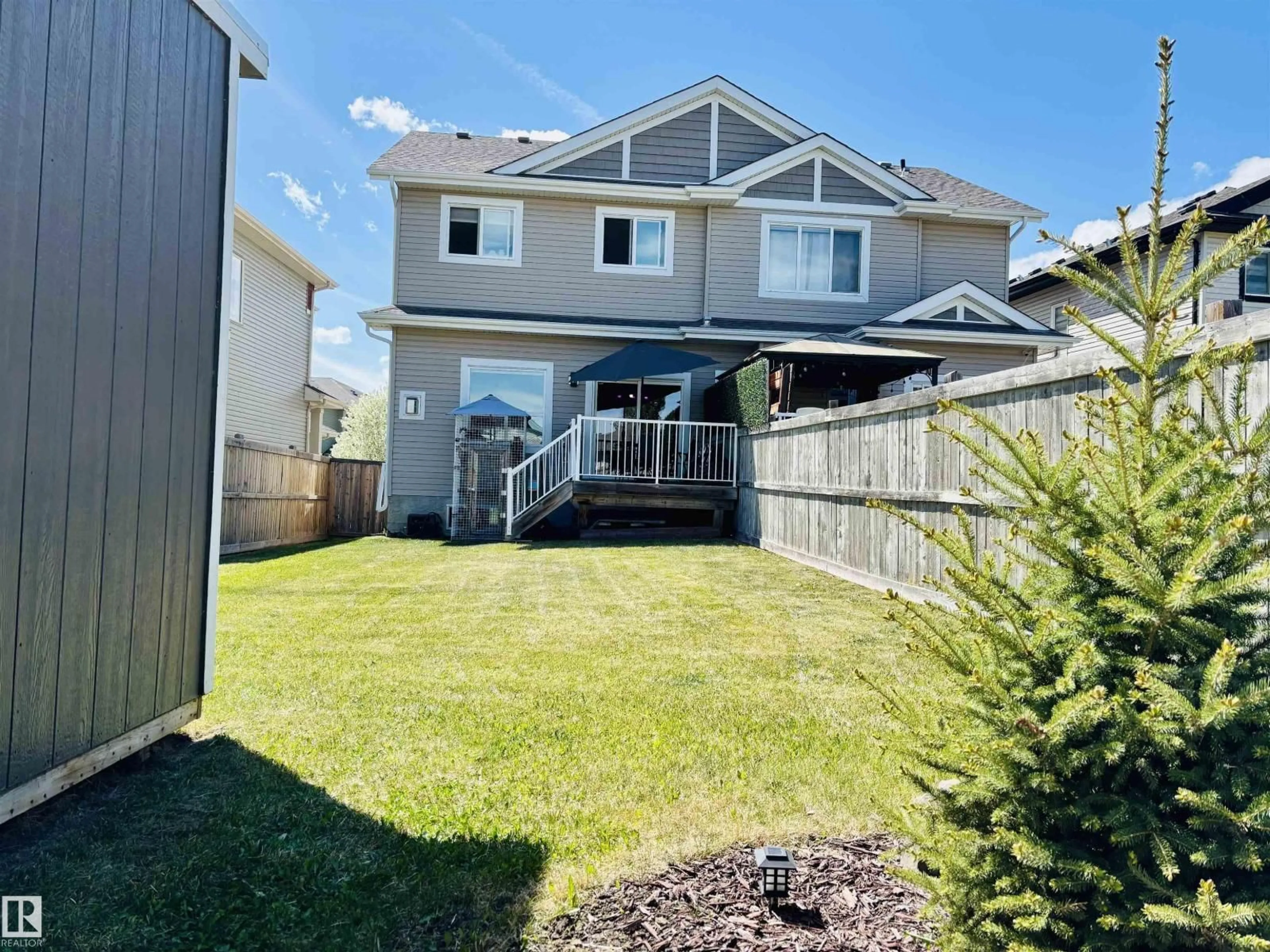 A pic from outside/outdoor area/front of a property/back of a property/a pic from drone, unknown for 89 SANDALWOOD PLACE, Leduc Alberta T9E1C4