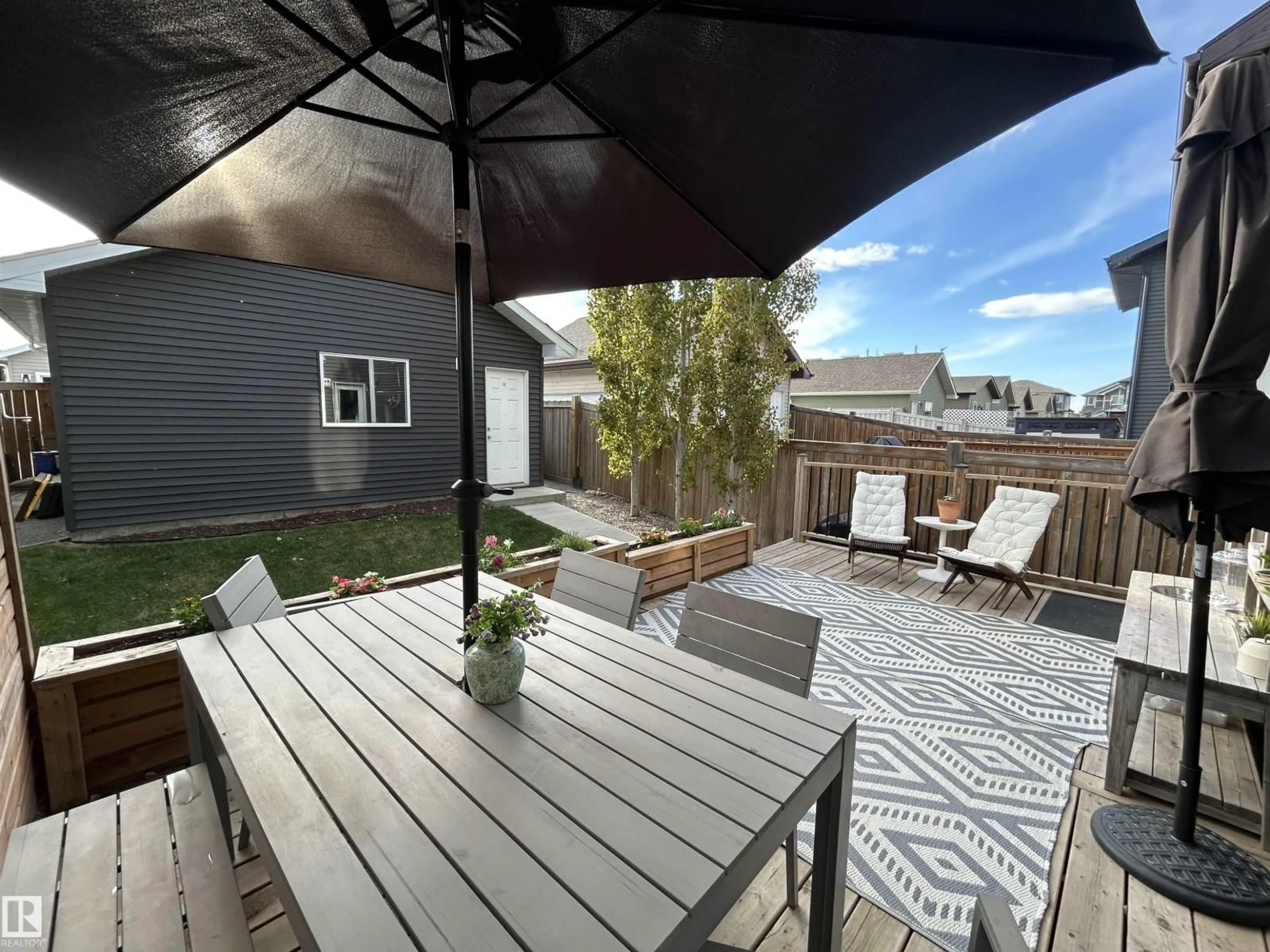 Patio, street for NW - 8952 218 ST, Edmonton Alberta T5T4R8