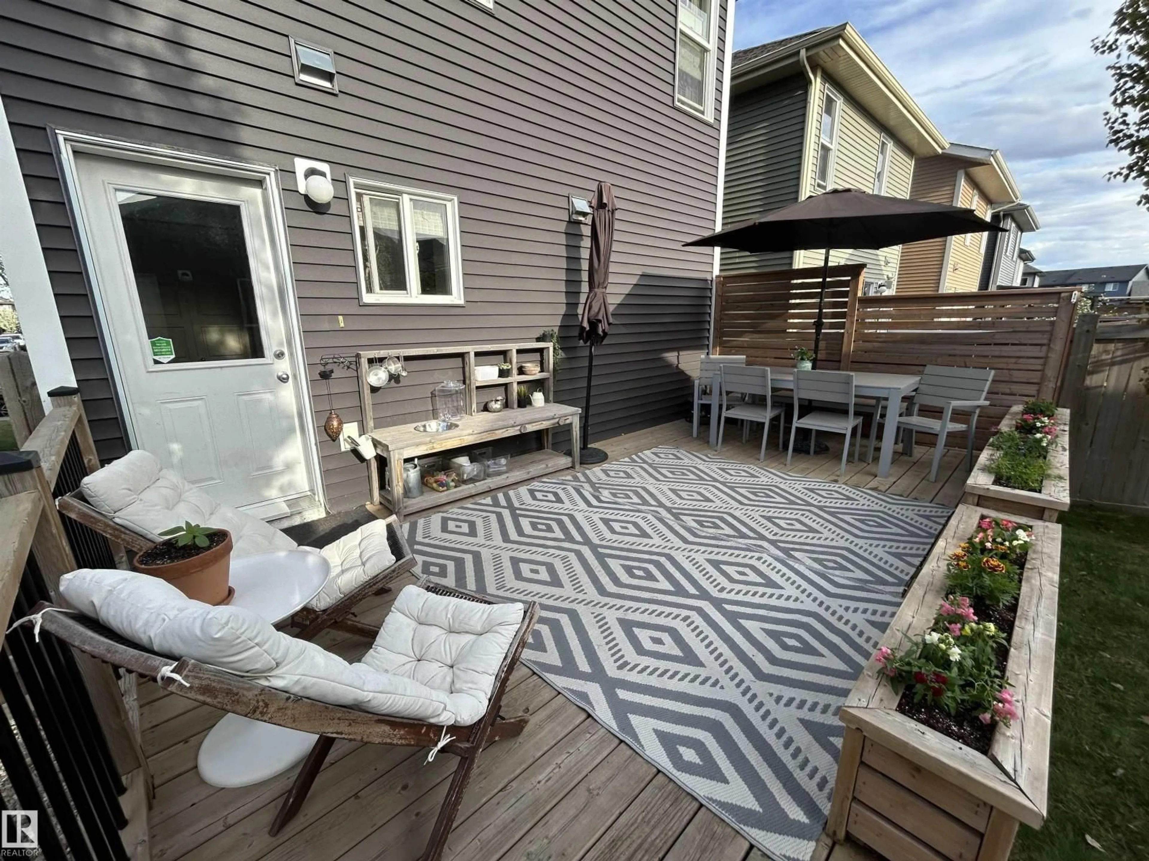 Patio, street for NW - 8952 218 ST, Edmonton Alberta T5T4R8
