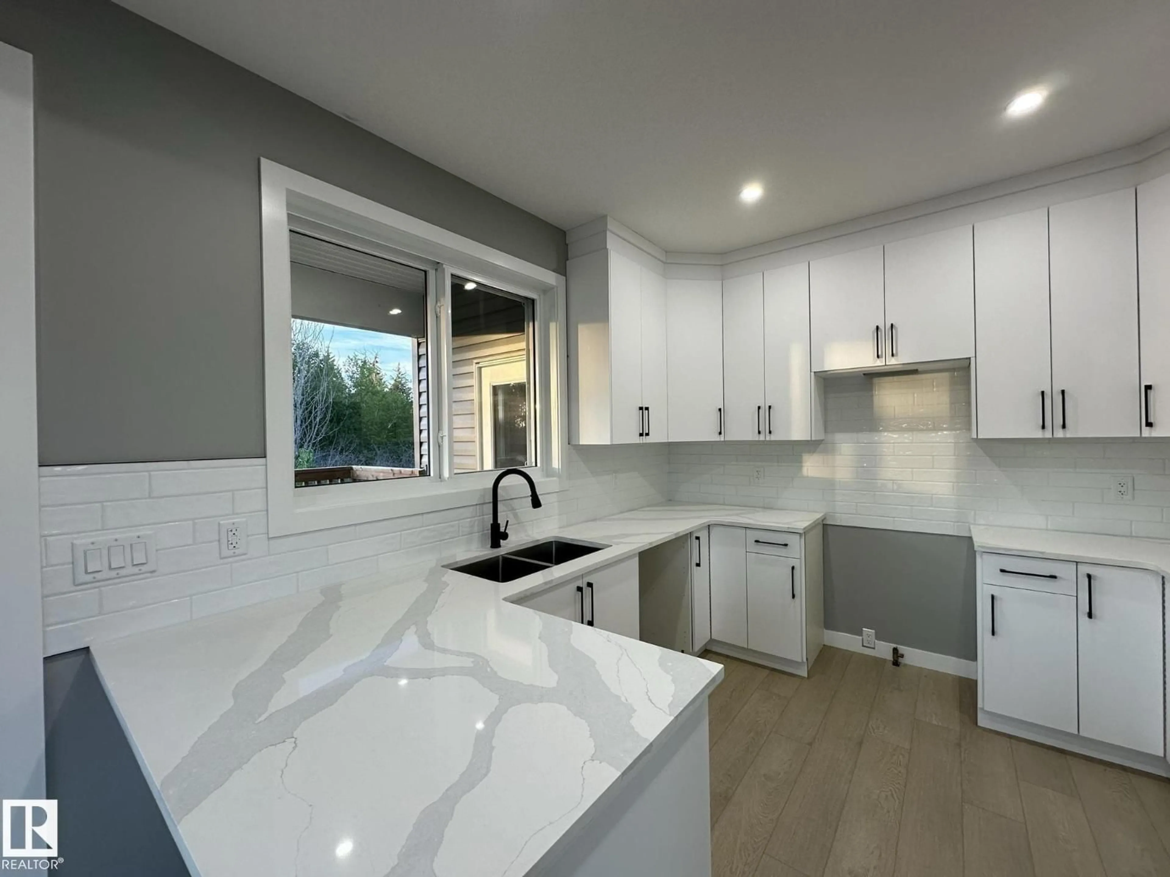 Open concept kitchen, ceramic/tile floor for 5611 45 ST, Smoky Lake Town Alberta T0A3C0