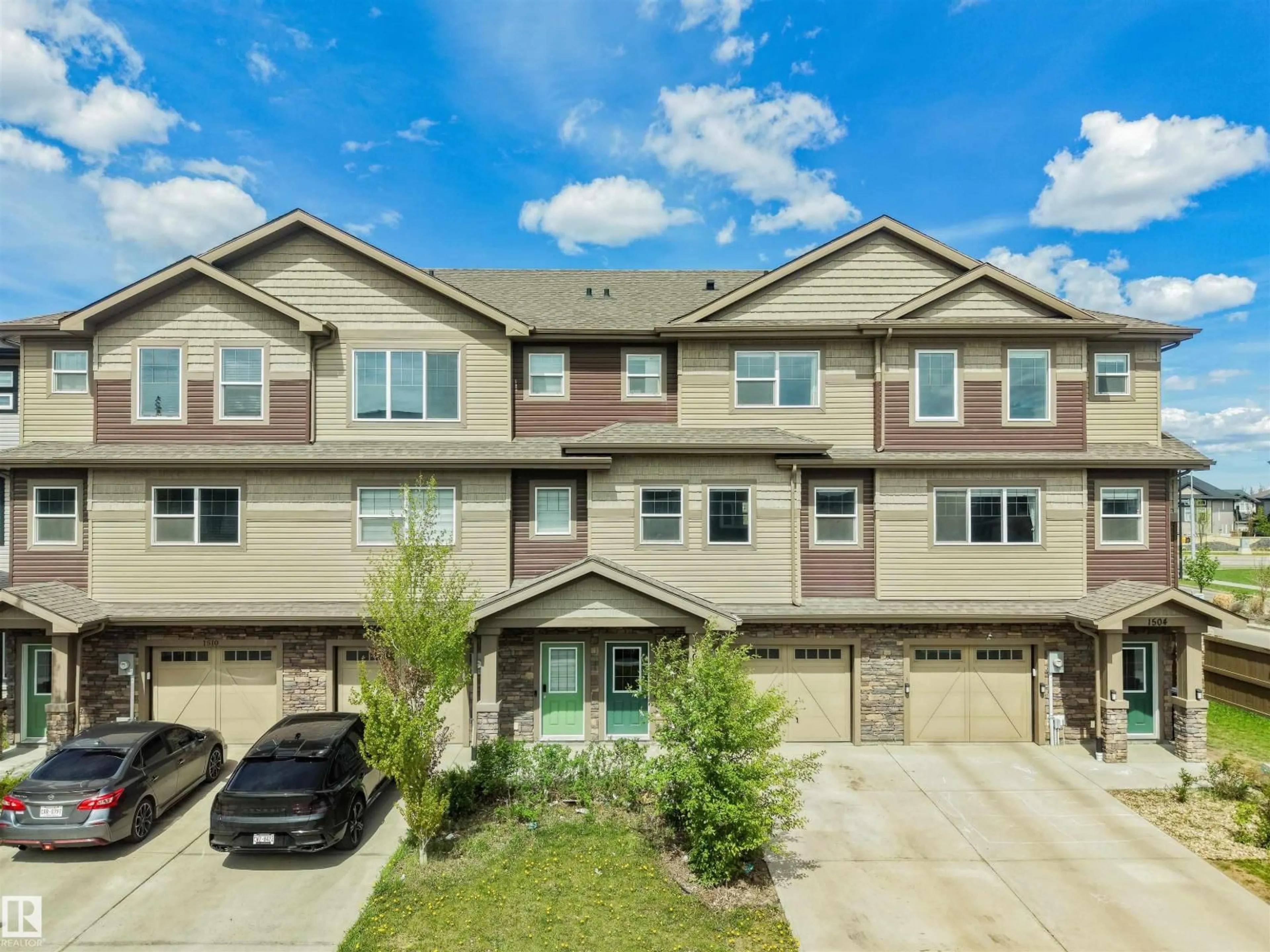 A pic from outside/outdoor area/front of a property/back of a property/a pic from drone, street for SW - 1506 157 ST, Edmonton Alberta T6W4J8