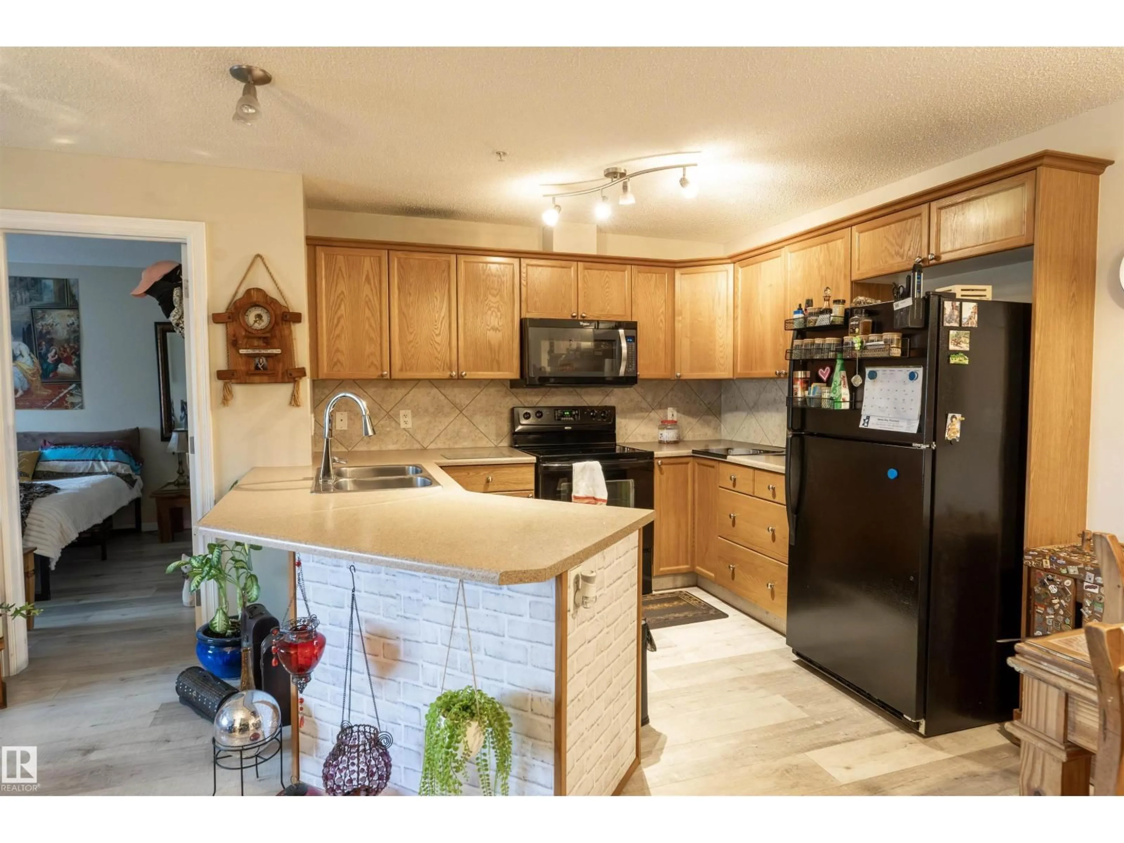 Standard kitchen, unknown for #203 - 4403 23 ST, Edmonton Alberta T6T0E4