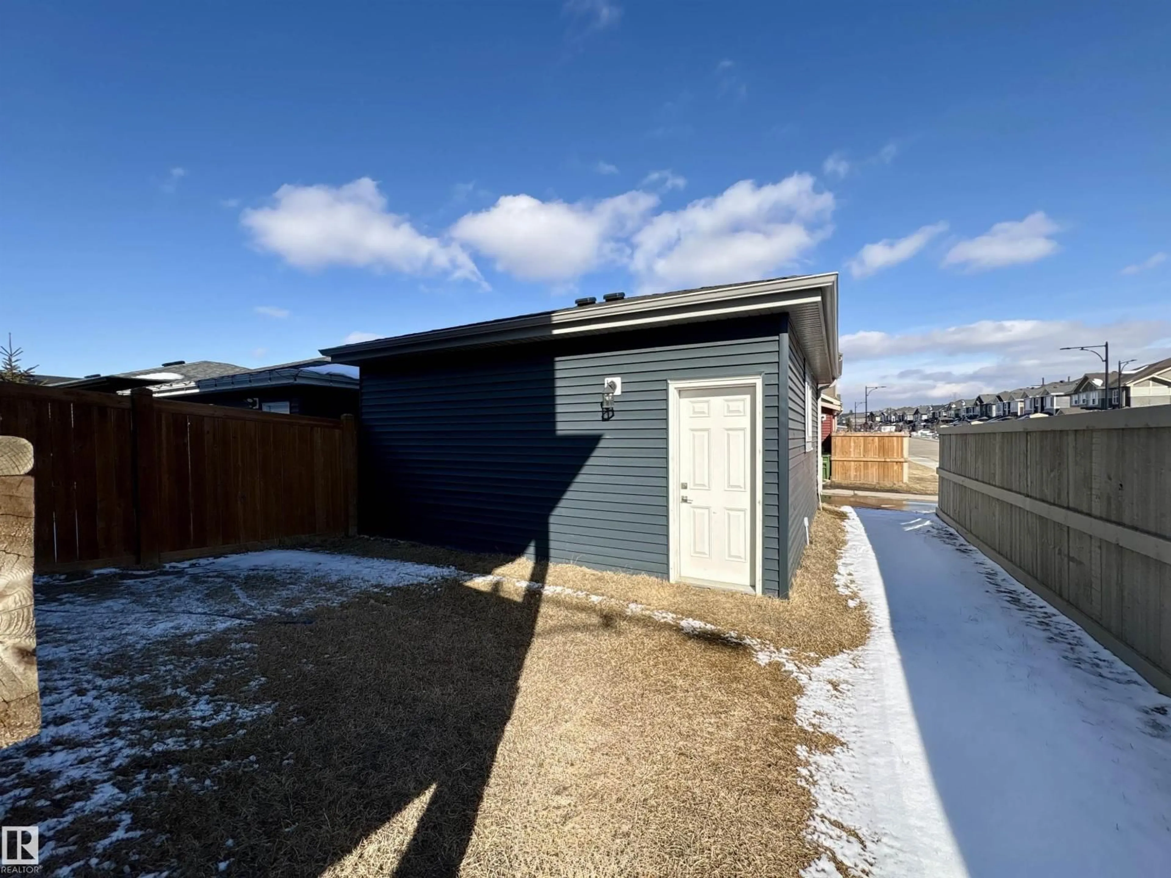 A pic from outside/outdoor area/front of a property/back of a property/a pic from drone, street for 1203 EATON LN, Edmonton Alberta T6M1M9