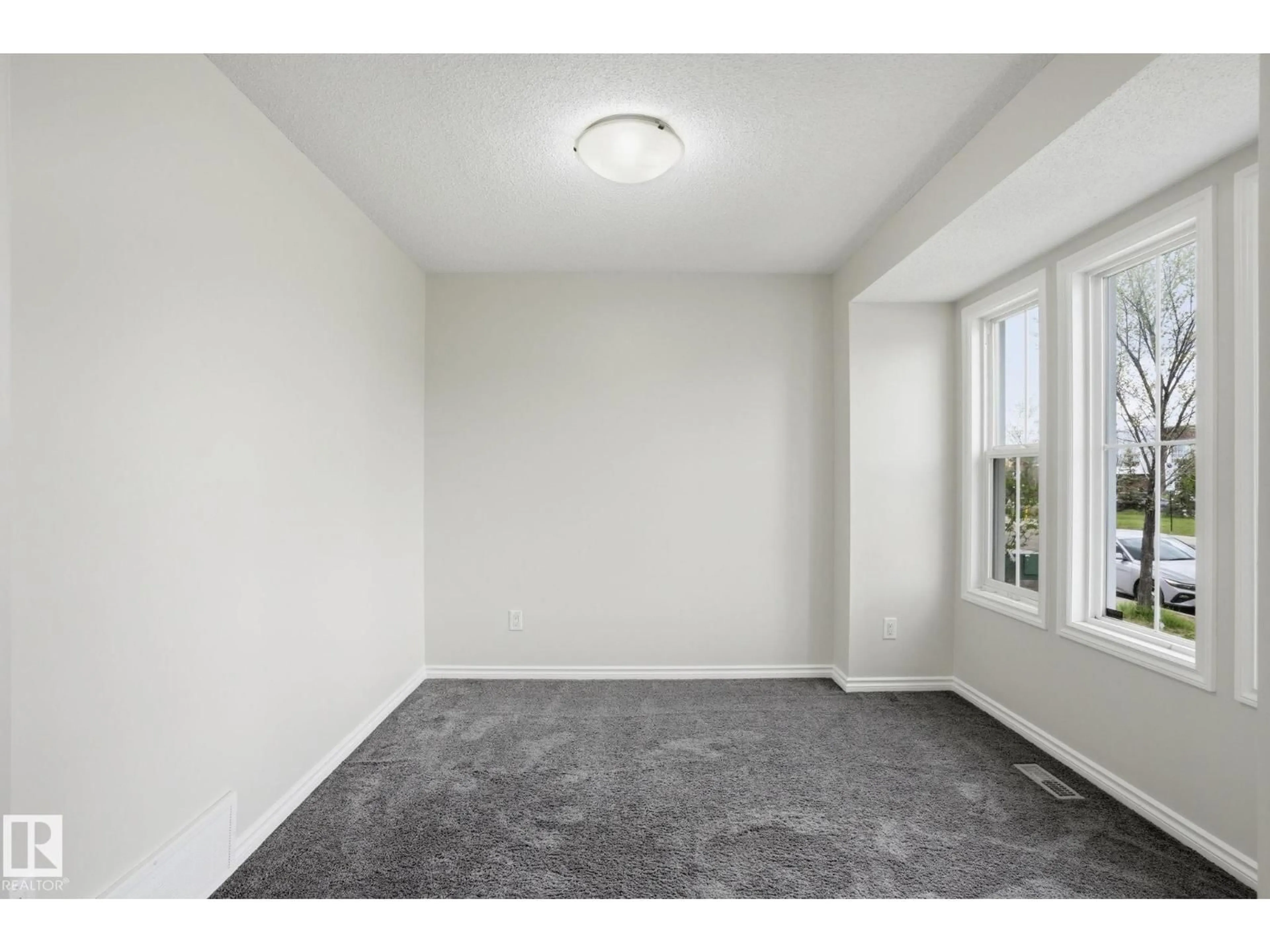 A pic of a room for 445 WATT BV, Edmonton Alberta T6X1P9