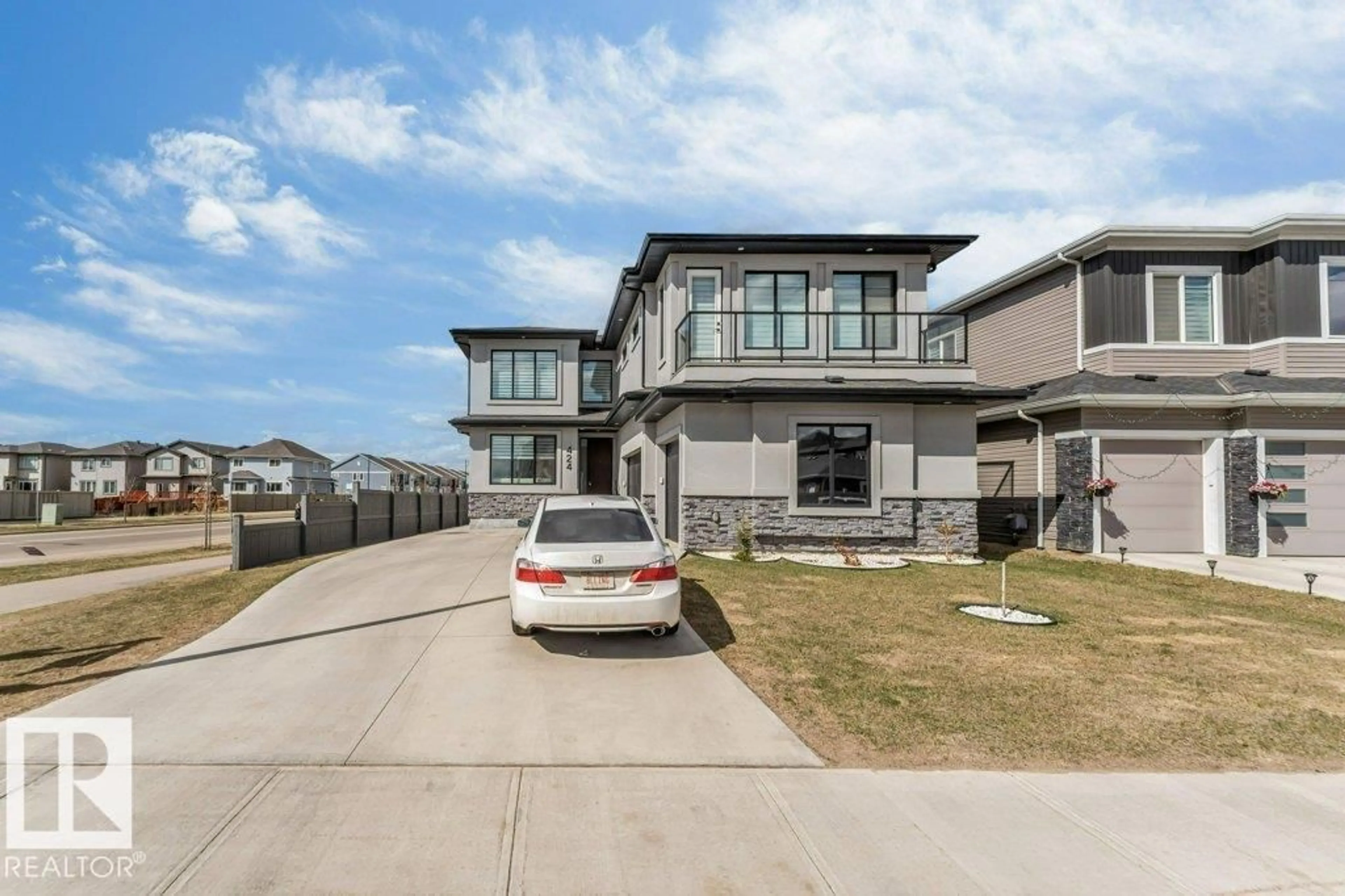 Unknown for 424 33 AV, Edmonton Alberta T6T2S8