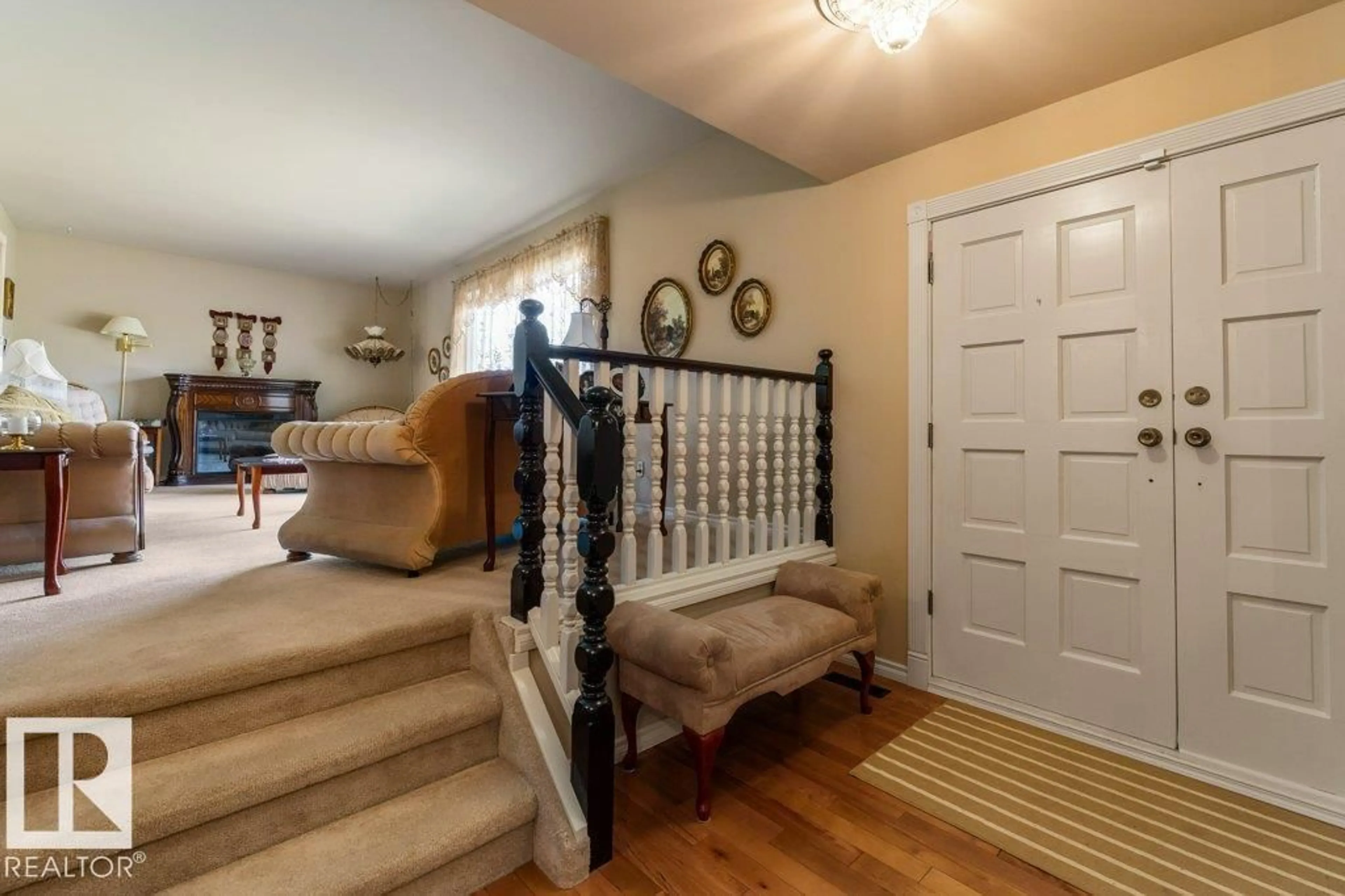 Indoor entryway for 138 27507 TWP ROAD 544, Rural Sturgeon County Alberta T8R2B5