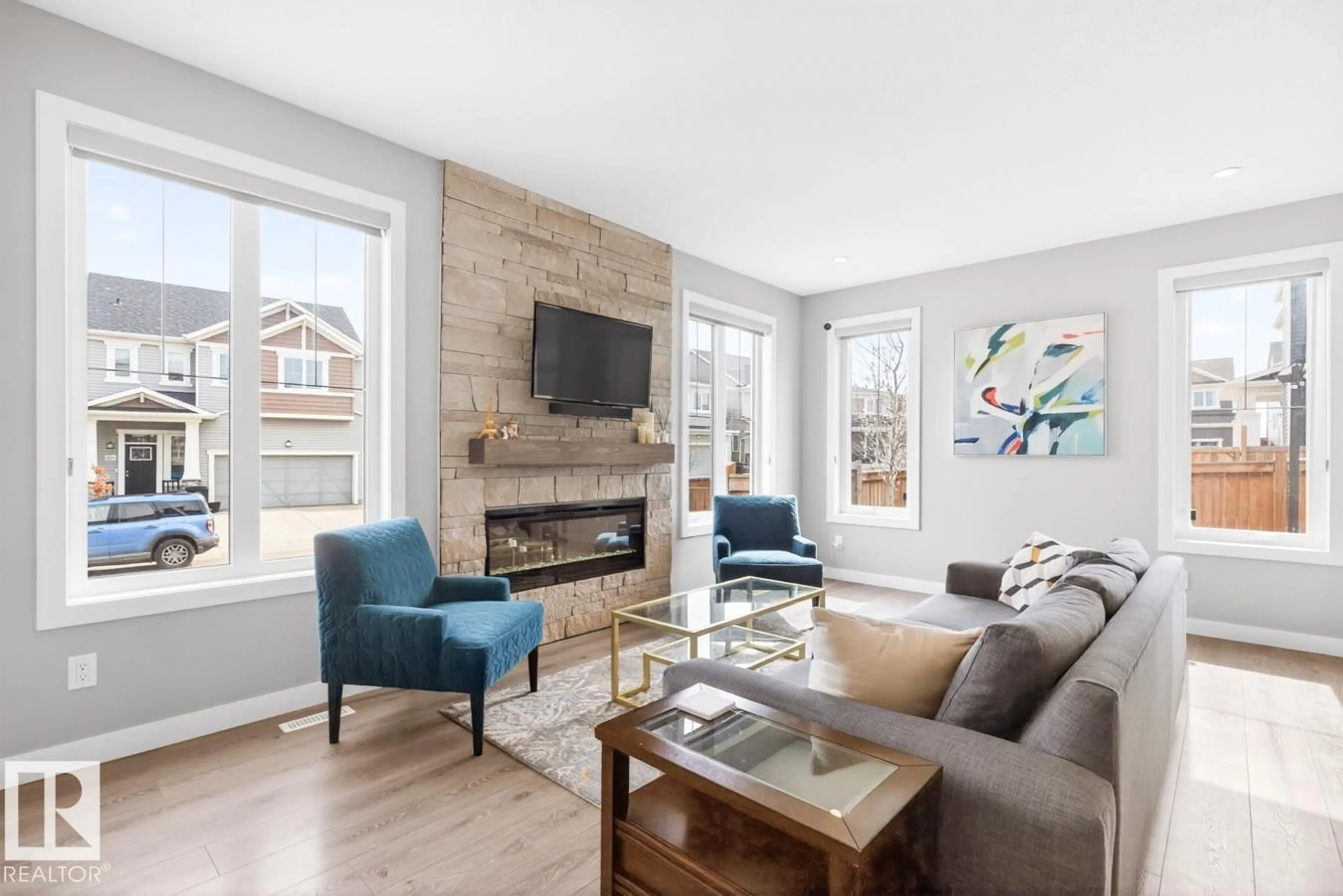 Living room with furniture, unknown for 20023 17A AV, Edmonton Alberta T6M0Y2