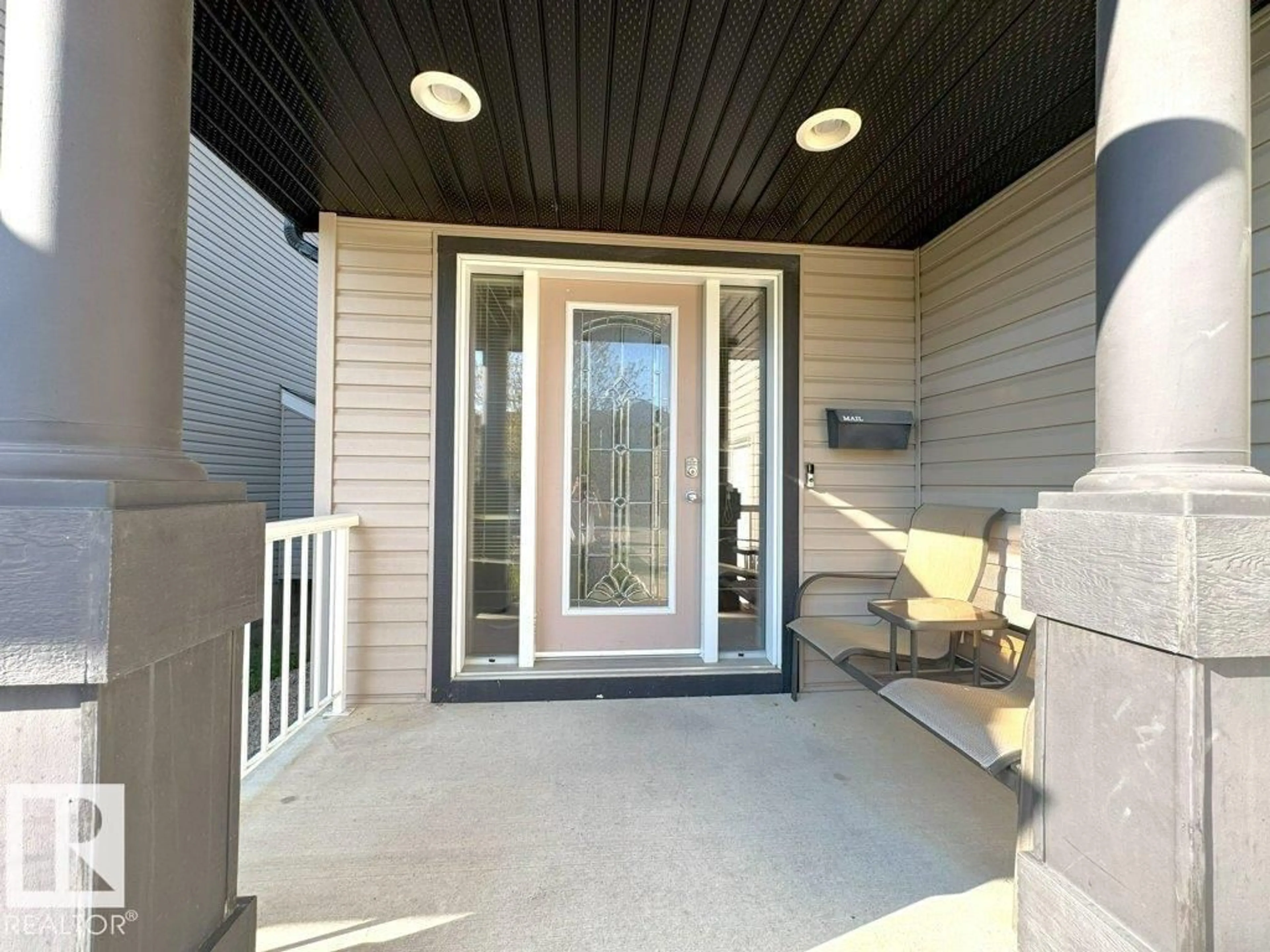 Indoor entryway for NW - 1206 MCKINNEY CO, Edmonton Alberta T6R0B7