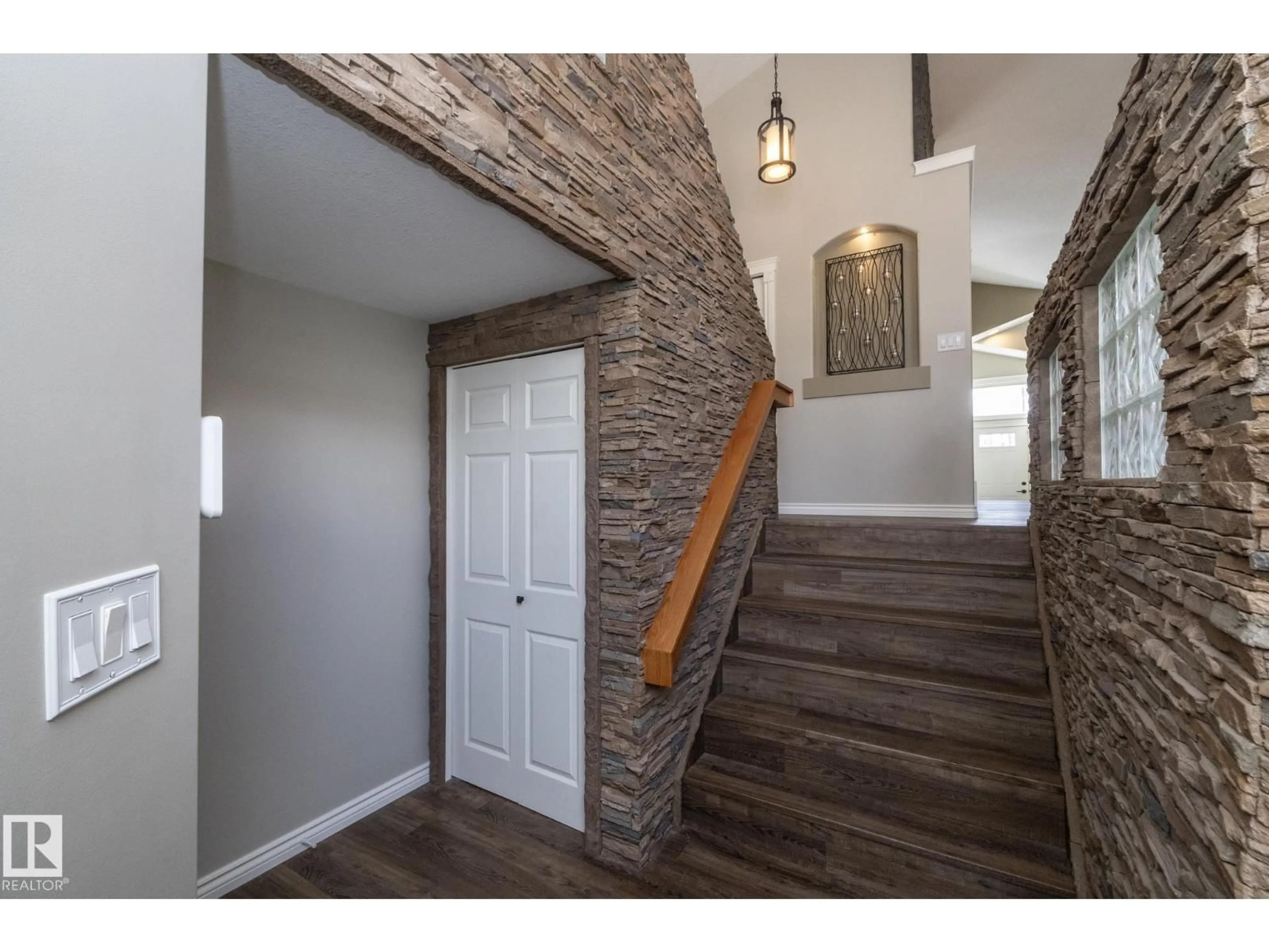 Indoor entryway for NW - 10416 148 ST, Edmonton Alberta T5N3G8
