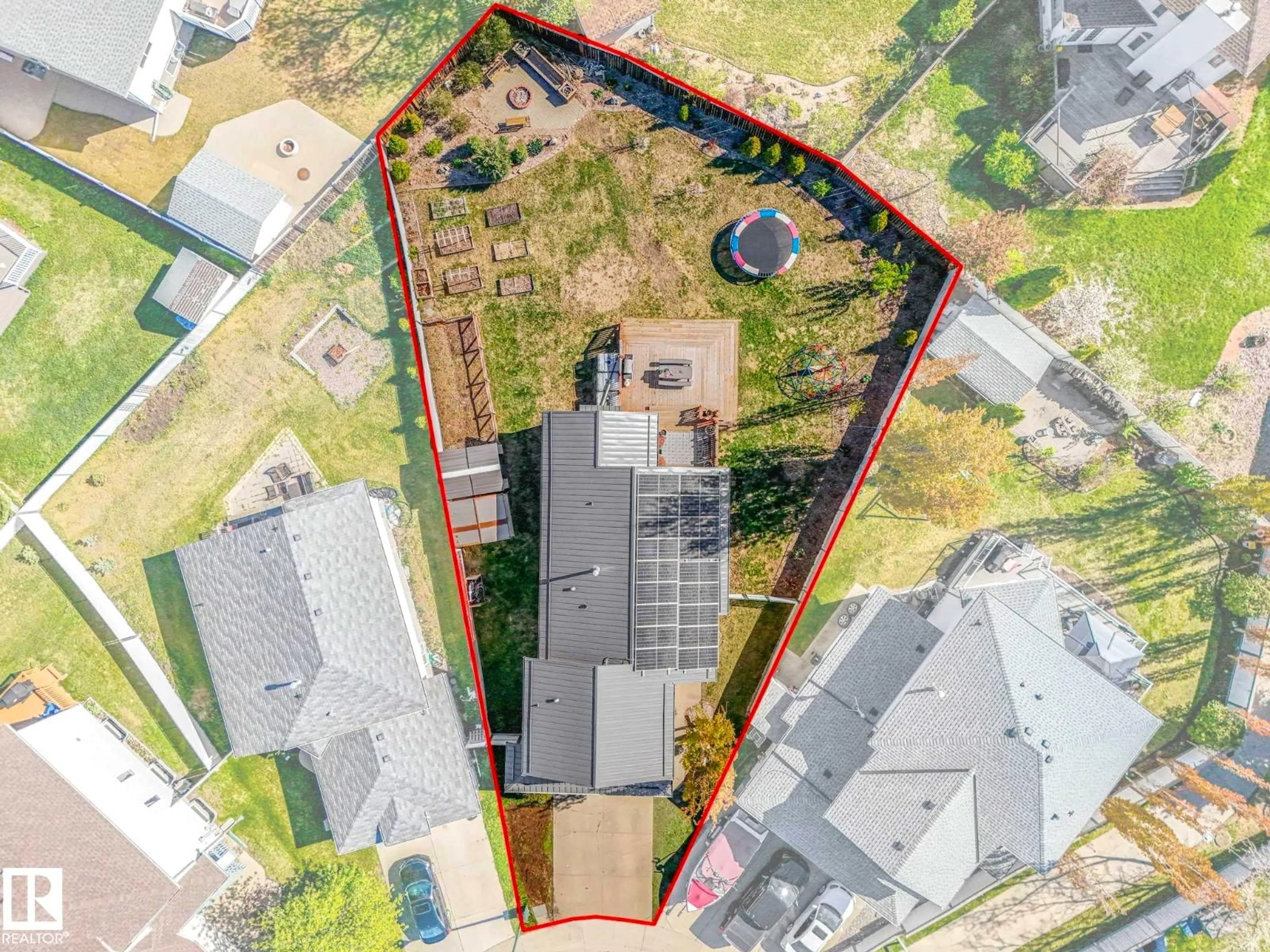 A pic from outside/outdoor area/front of a property/back of a property/a pic from drone, building for NW - 3608 130 AV, Edmonton Alberta T8H1X3