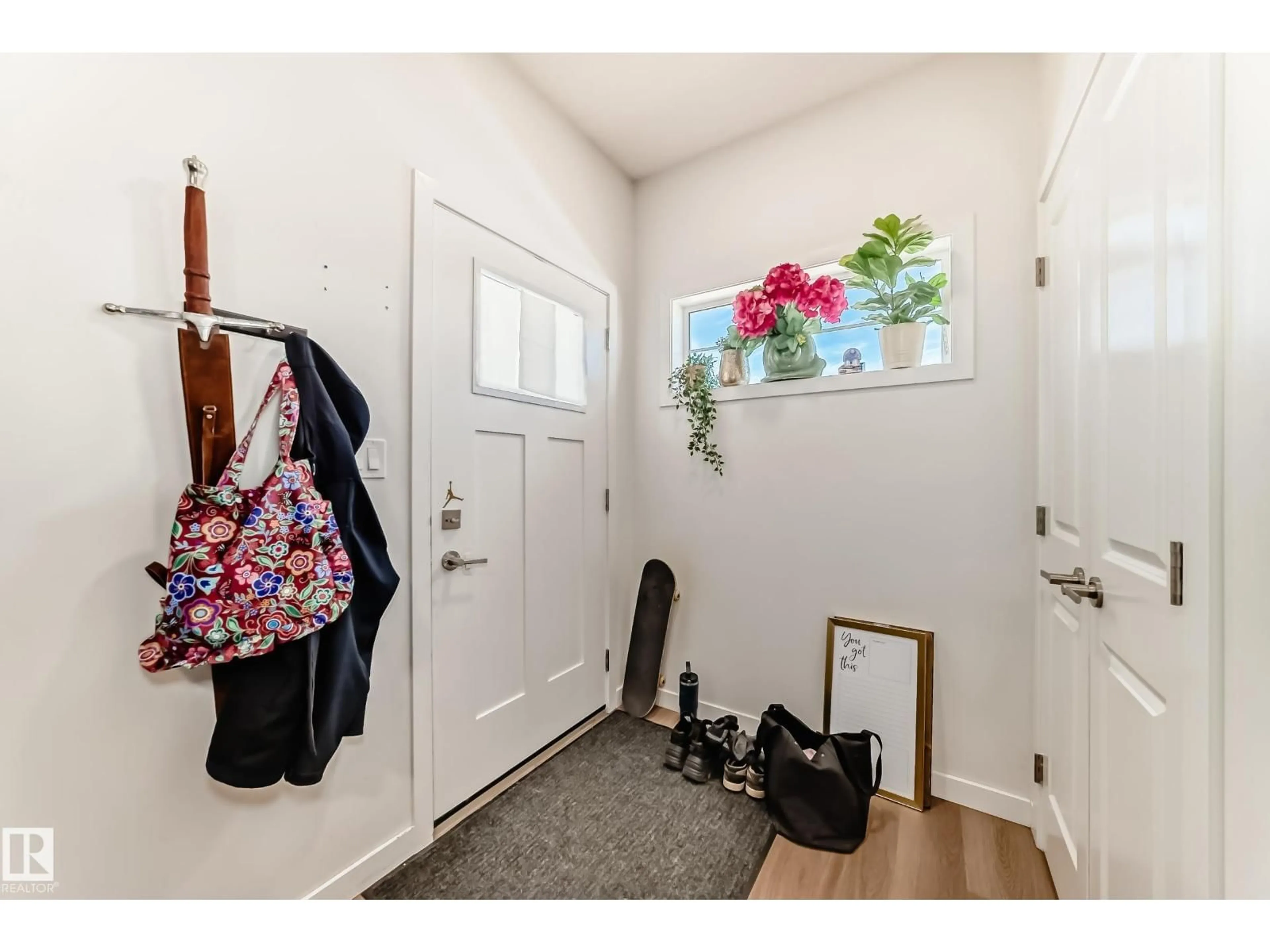Indoor entryway for 5165 EDGEMONT BV, Edmonton Alberta T6M1J7